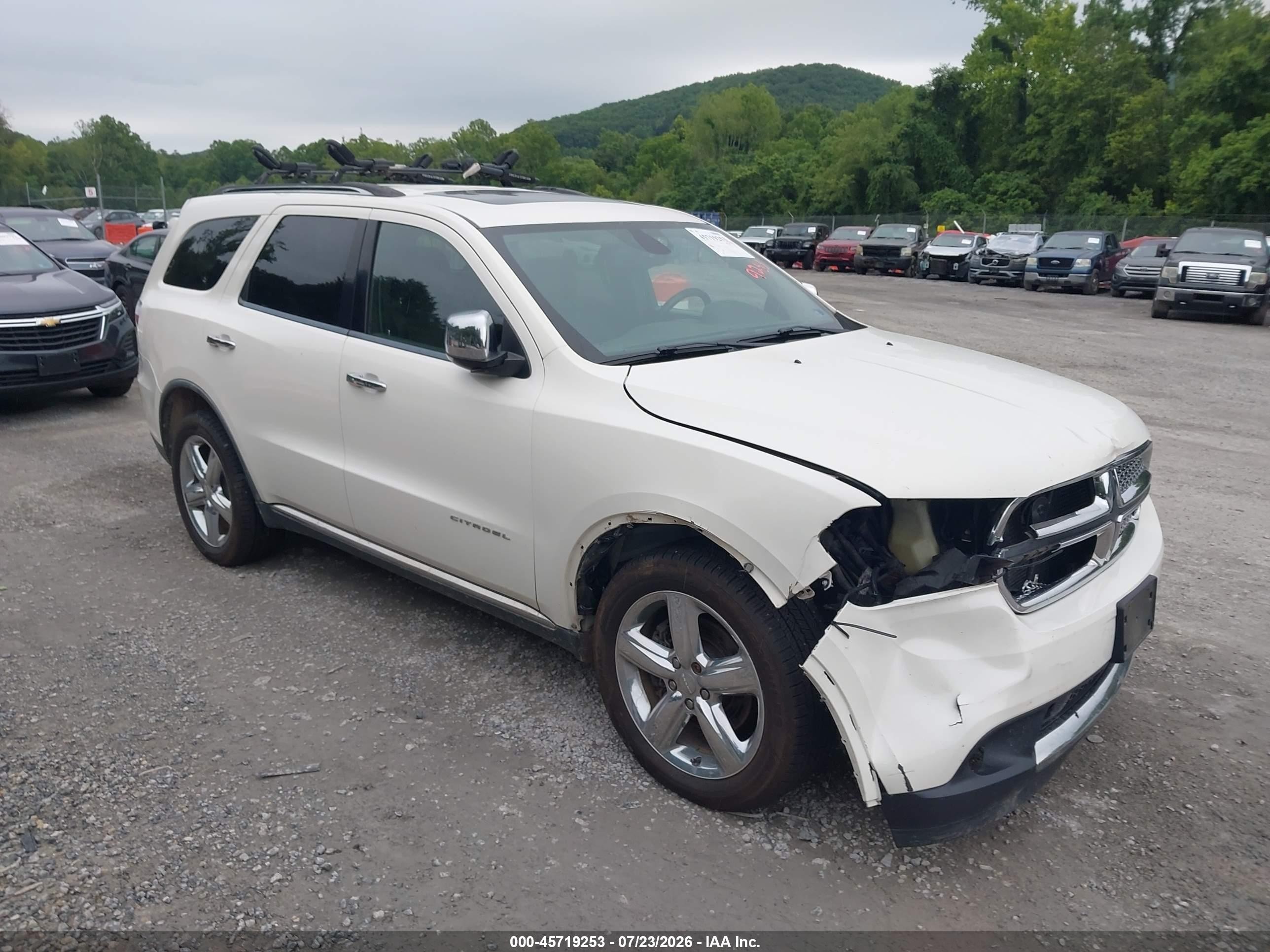 2011 Dodge Durango Citadel, VIN 1D4SE5GT0BC725285 — Normal wear