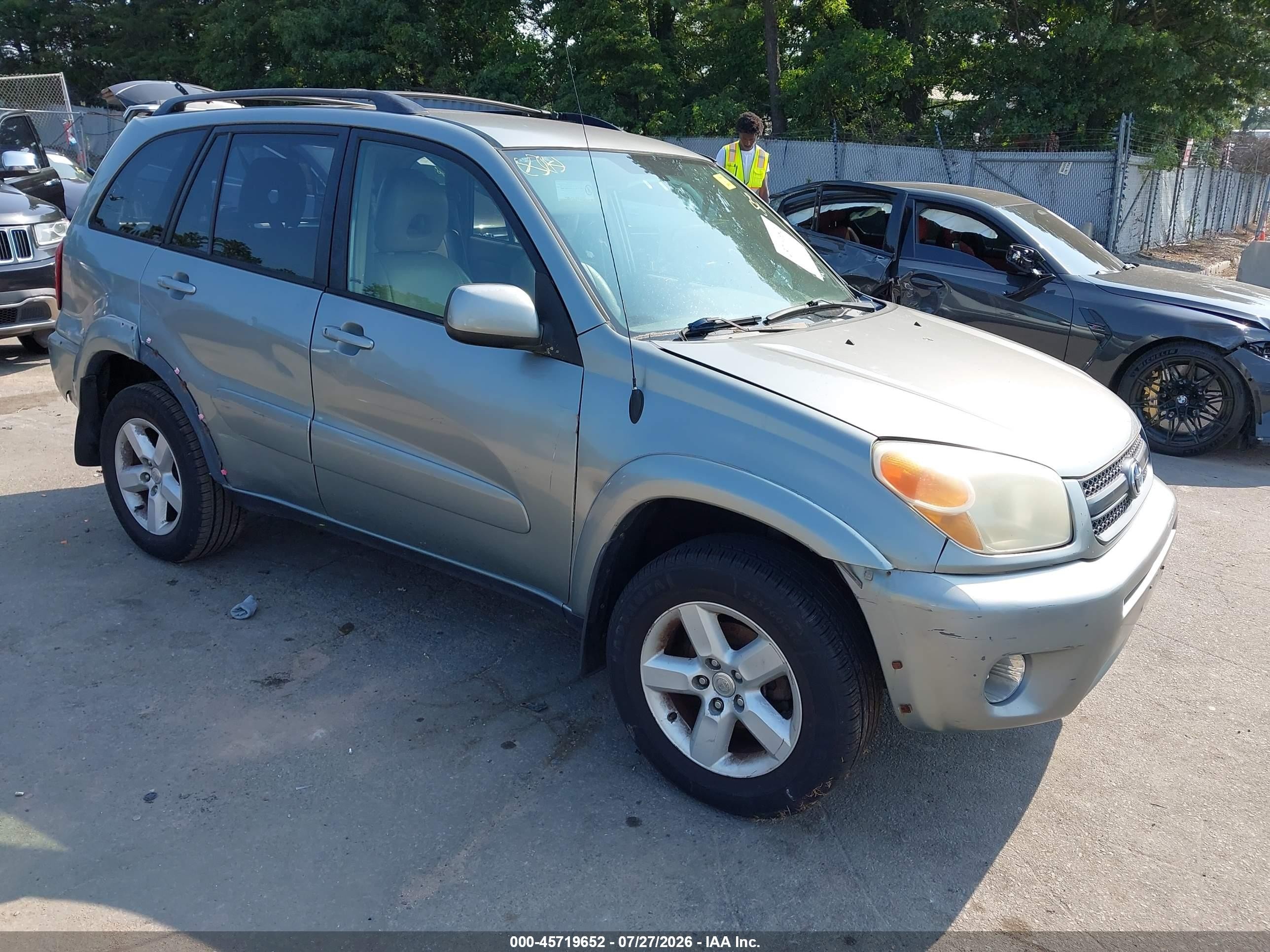 2005 Toyota RAV4, VIN JTEHD20V750042568 — All over