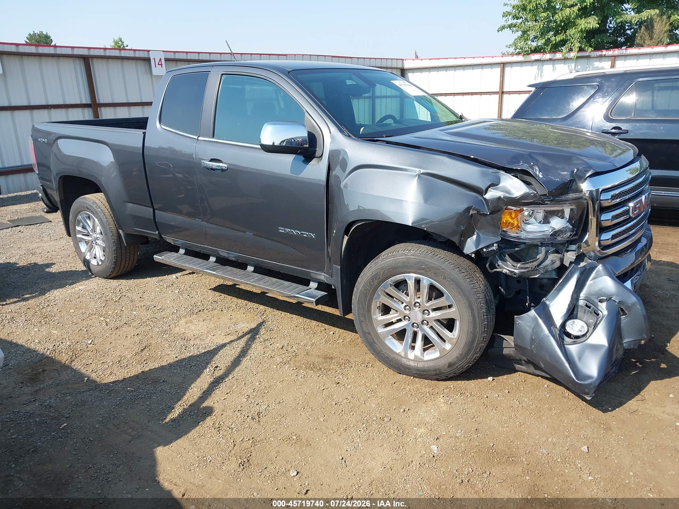 2016 GMC Canyon 4WD SLT, VIN 1GTH6DE39G1213853 — Front end