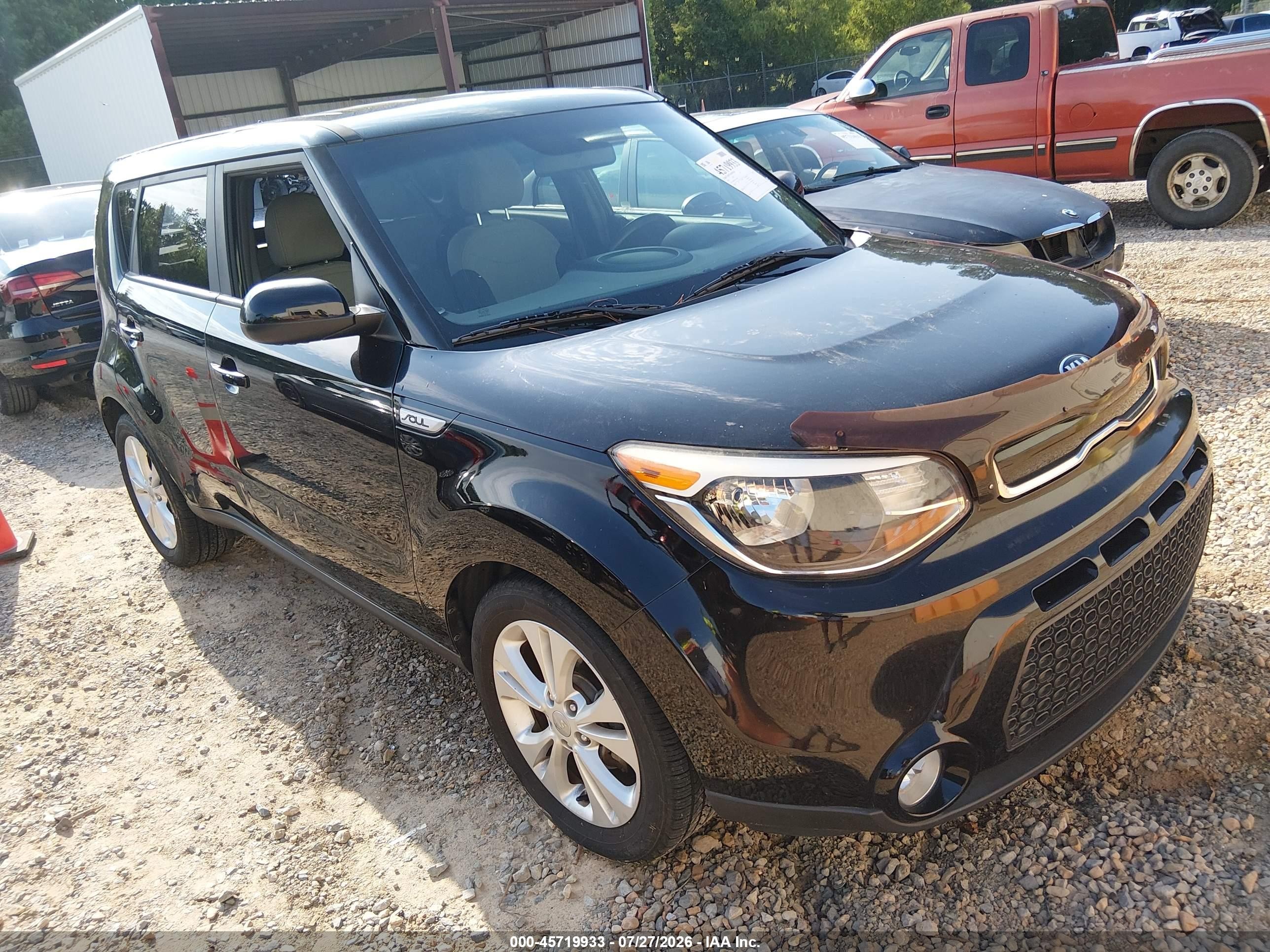 2016 Kia Soul +, VIN KNDJP3A53G7329627 — Side
