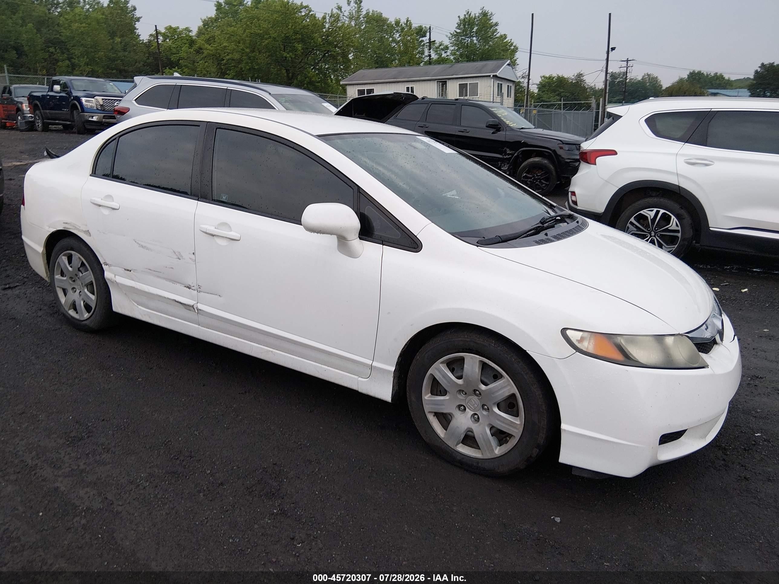 2009 Honda Civic LX, VIN 2HGFA16539H539898 — Перед