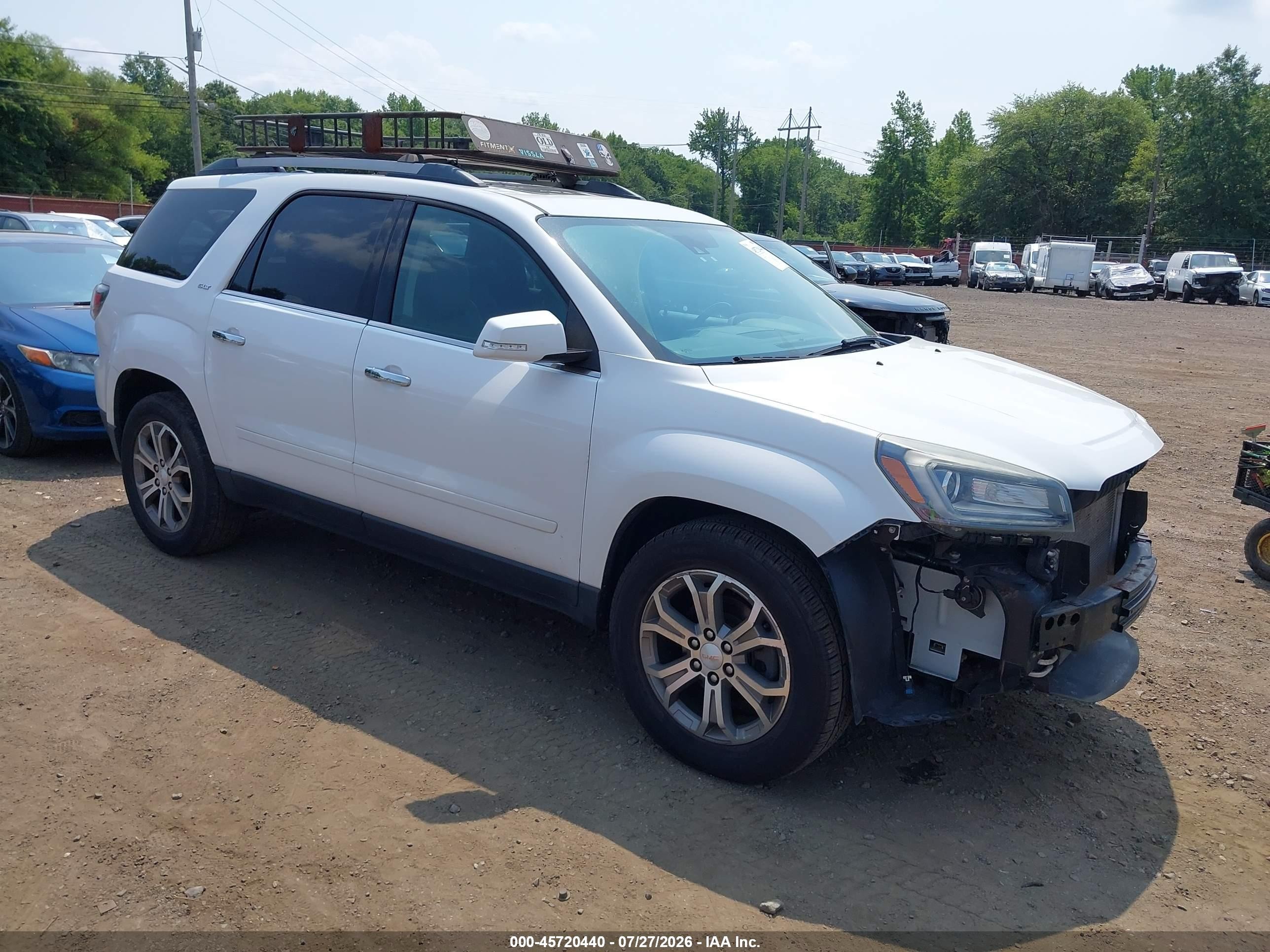 2016 GMC Acadia SLT, VIN 1GKKVRKD9GJ323888 — Перед