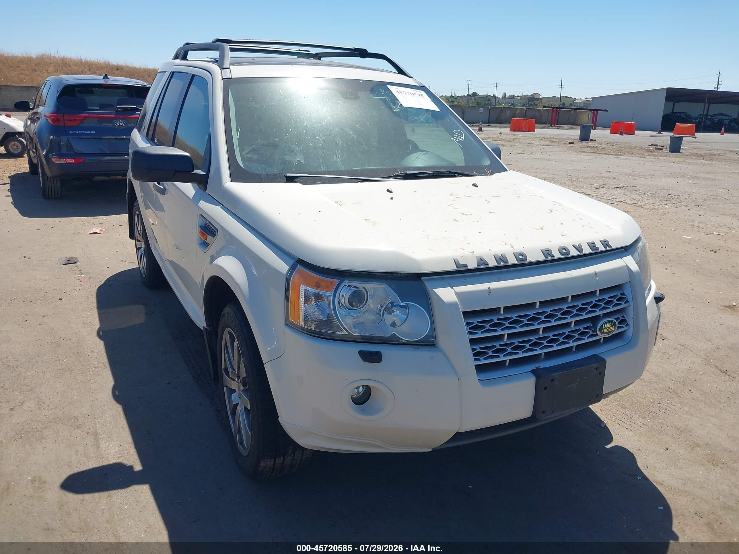 2008 Land Rover LR2 HSE, VIN SALFT24N28H087697 — Normal wear