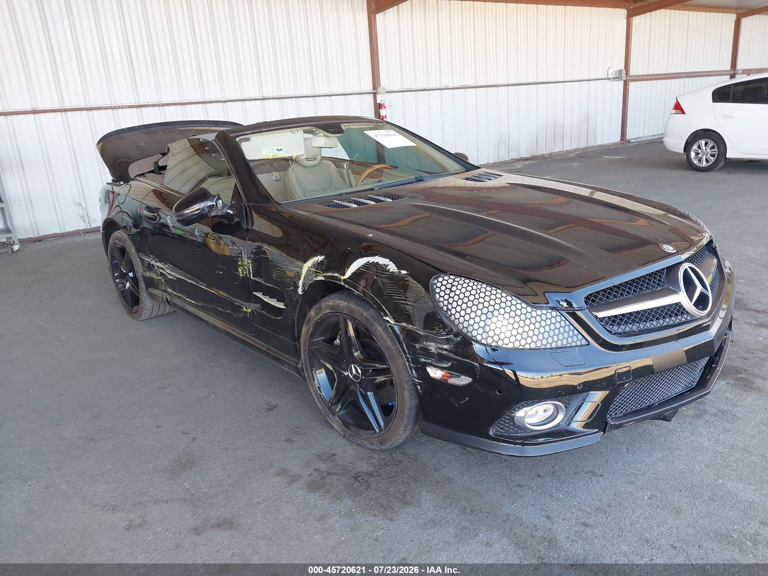 2011 Mercedes-Benz SL 550, VIN WDBSK7BA6BF165437 — Side