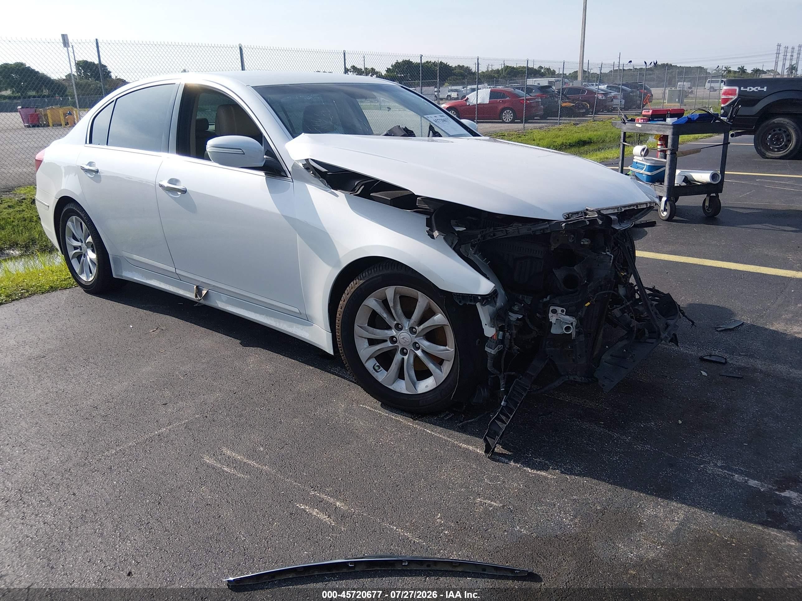 2013 Hyundai Genesis 3.8L, VIN KMHGC4DD0DU224146 — Front end