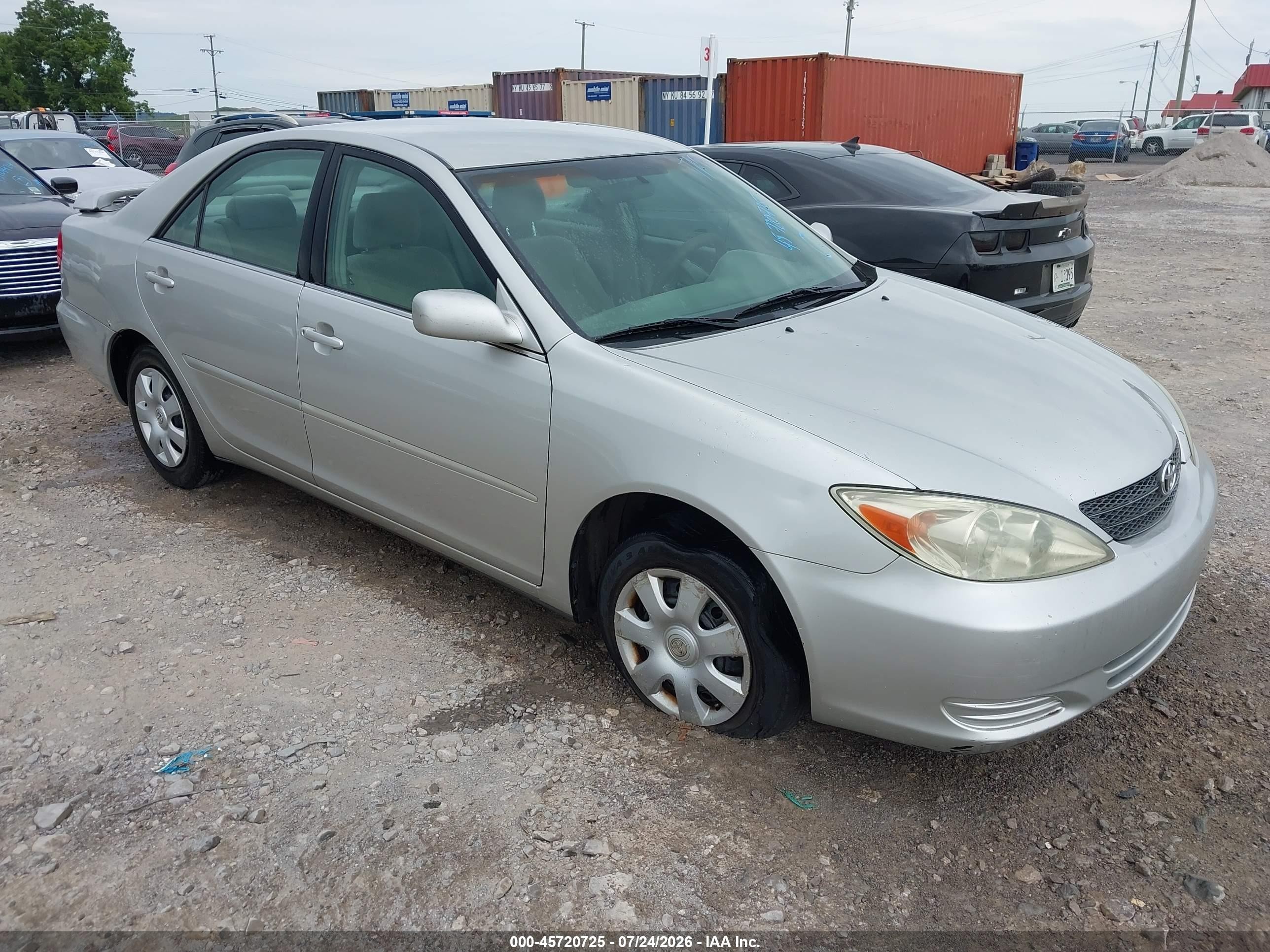 2004 Toyota Camry LE, VIN 4T1BE32K24U893177 — Normal wear