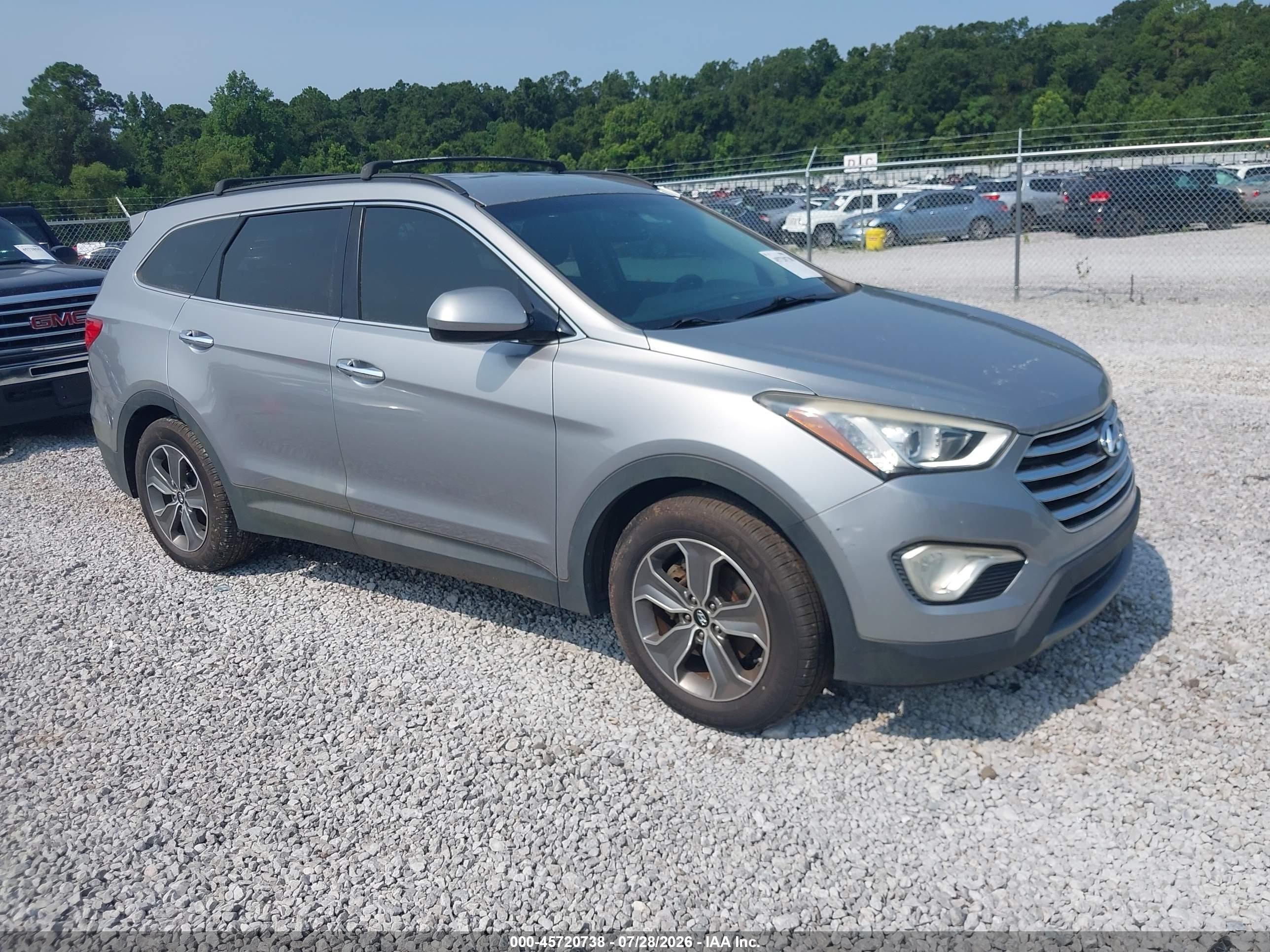 2013 Hyundai Santa Fe GLS, VIN KM8SM4HF4DU015060 — Normal wear
