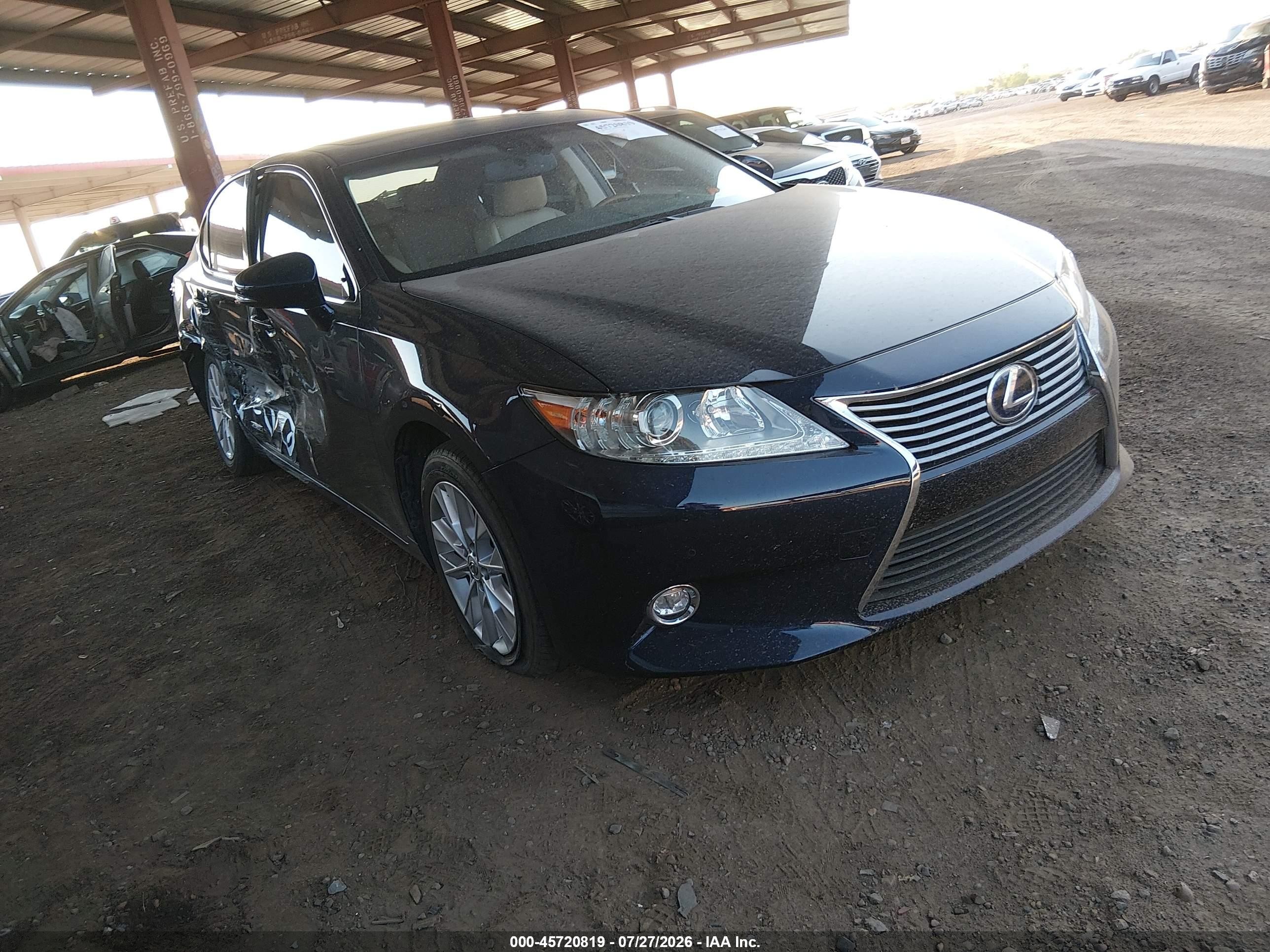 2015 Lexus ES 300h, VIN JTHBW1GGXF2098773 — Side