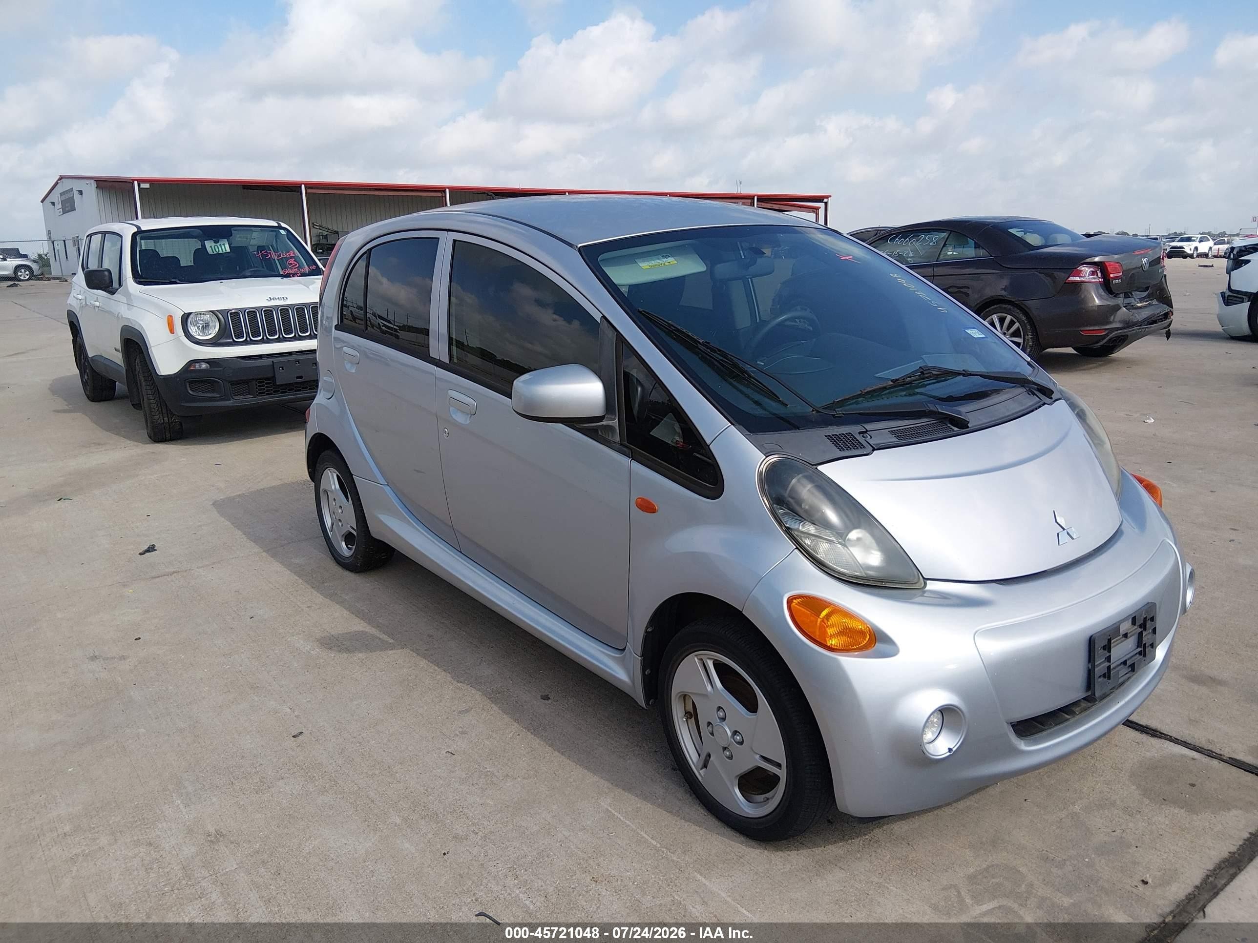 2012 Mitsubishi i-MiEV ES, VIN JA3215H10CU022334 — Normal wear