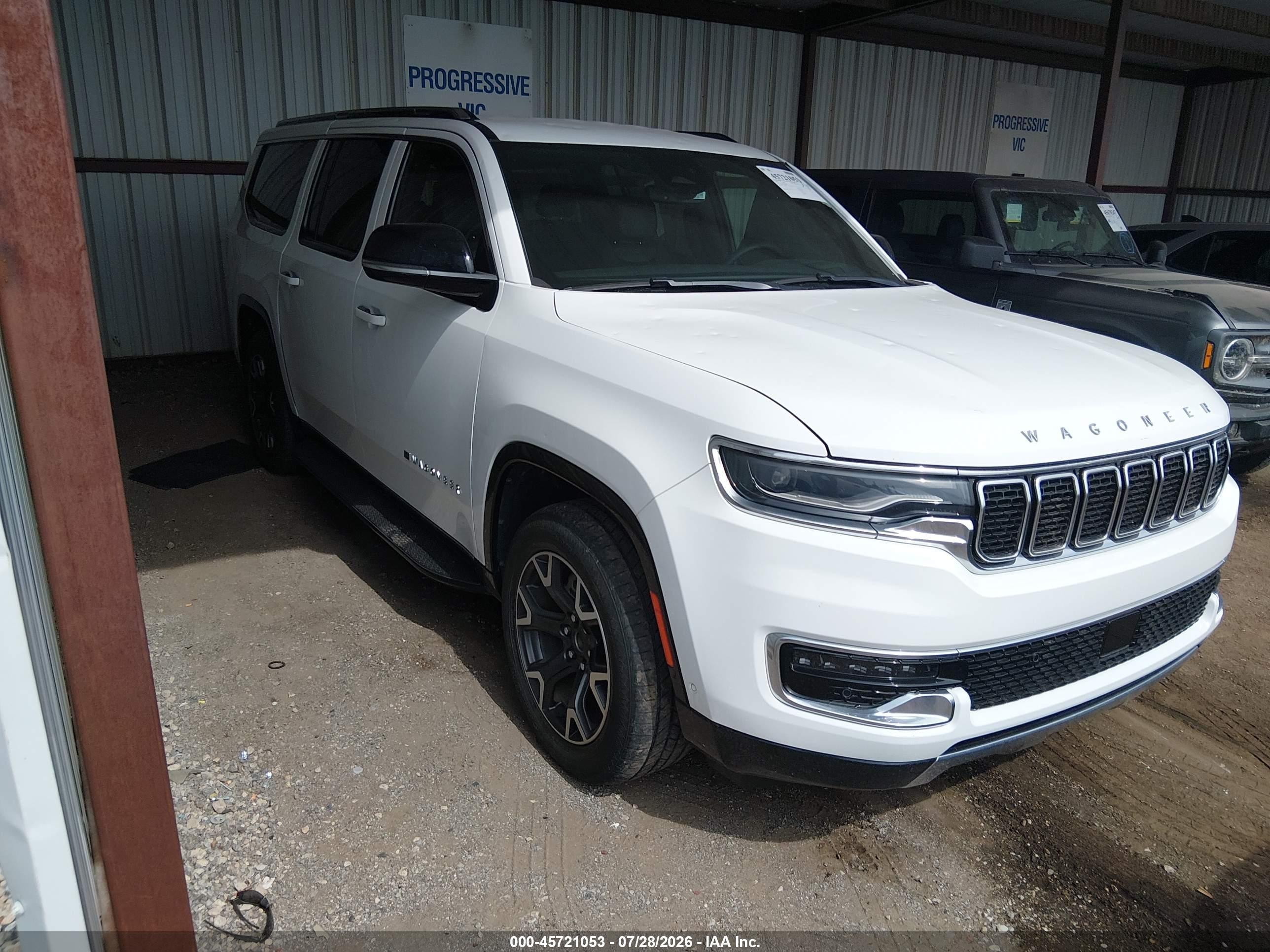 2023 Jeep Wagoneer Series III, VIN 1C4SJSDP1PS540822 — Град