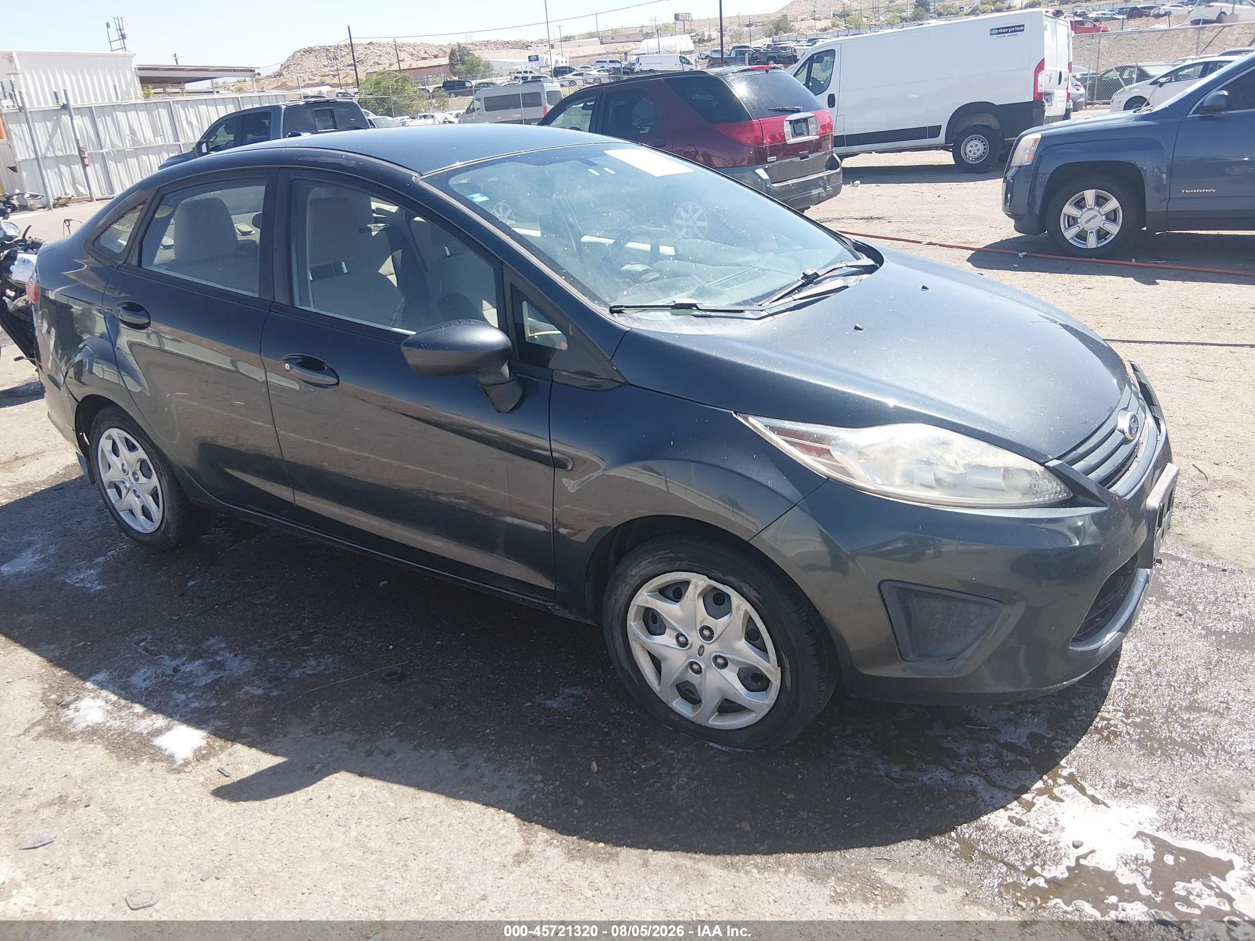 2011 Ford Fiesta S, VIN 3FADP4AJ9BM164560 — Normal wear