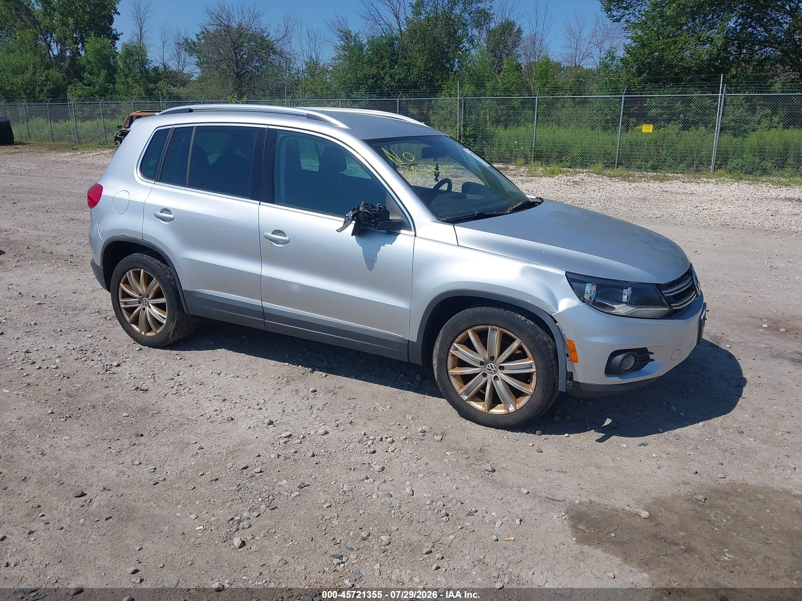2012 Volkswagen Tiguan S, VIN WVGBV7AX2CW543149 — Normal wear