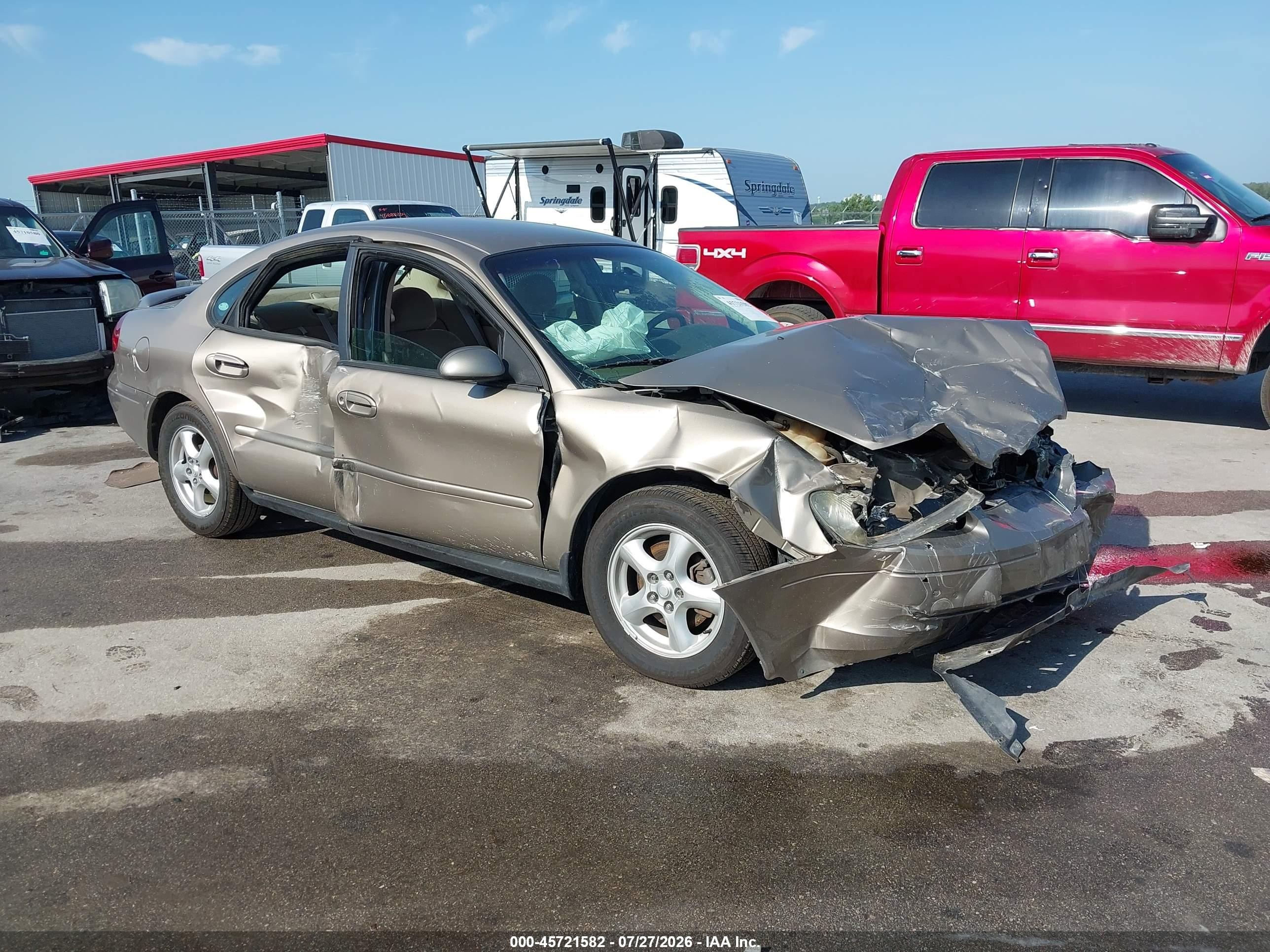 2002 Ford Taurus SE Standard, VIN 1FAFP53U02G216402 — Перед