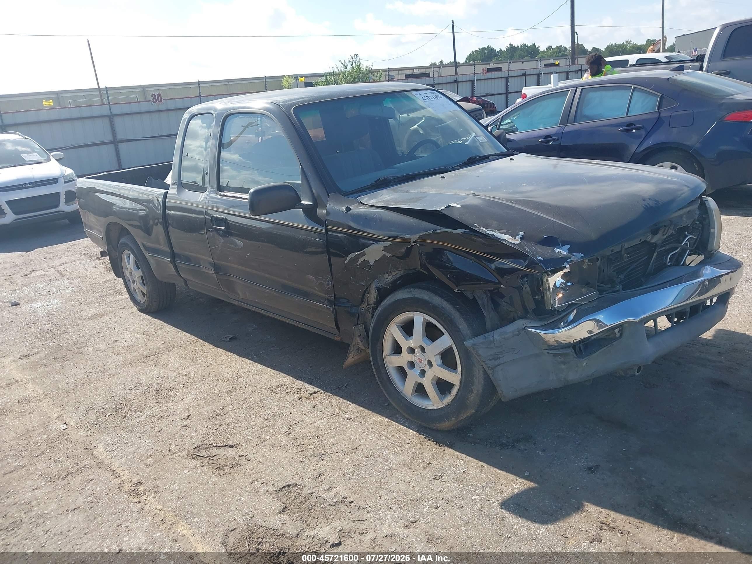 1998 Toyota Tacoma, VIN 4TAVL52N8WZ029913 — Front end