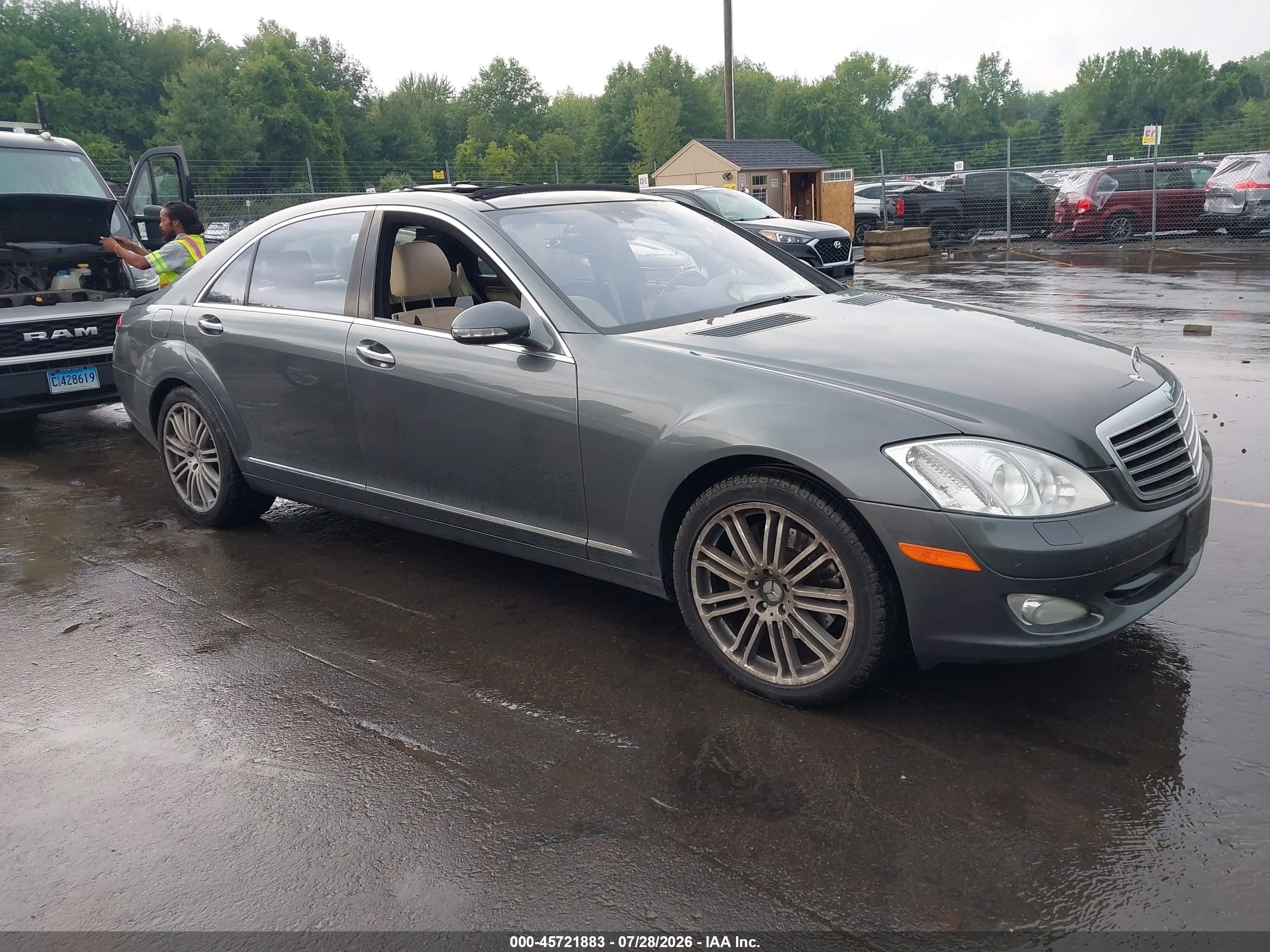 2007 Mercedes-Benz S 550, VIN WDDNG71XX7A039906 — Крыша