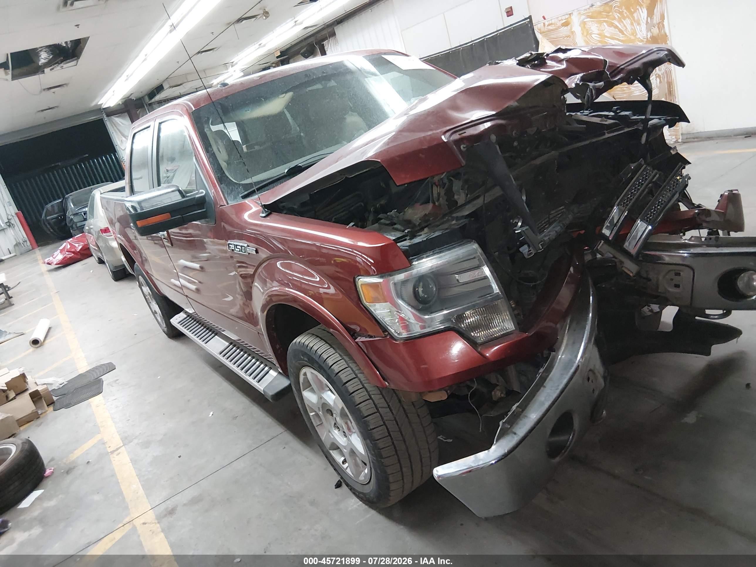 2014 Ford F-150 FX4, VIN 1FTFW1ET8EKE68054 — Front end