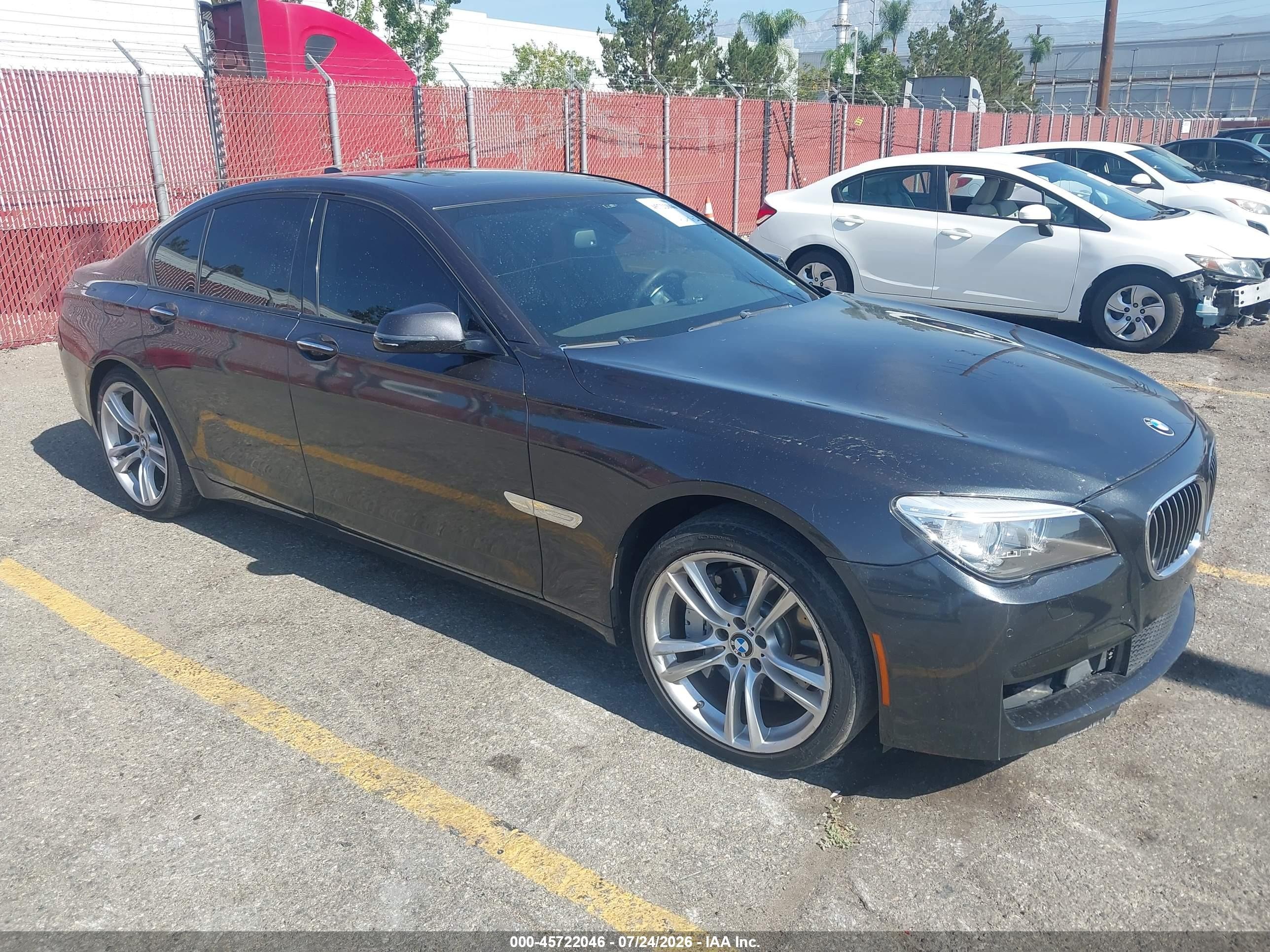 2014 BMW 7 Series 750i, VIN WBAYA8C50ED824986 — Front end