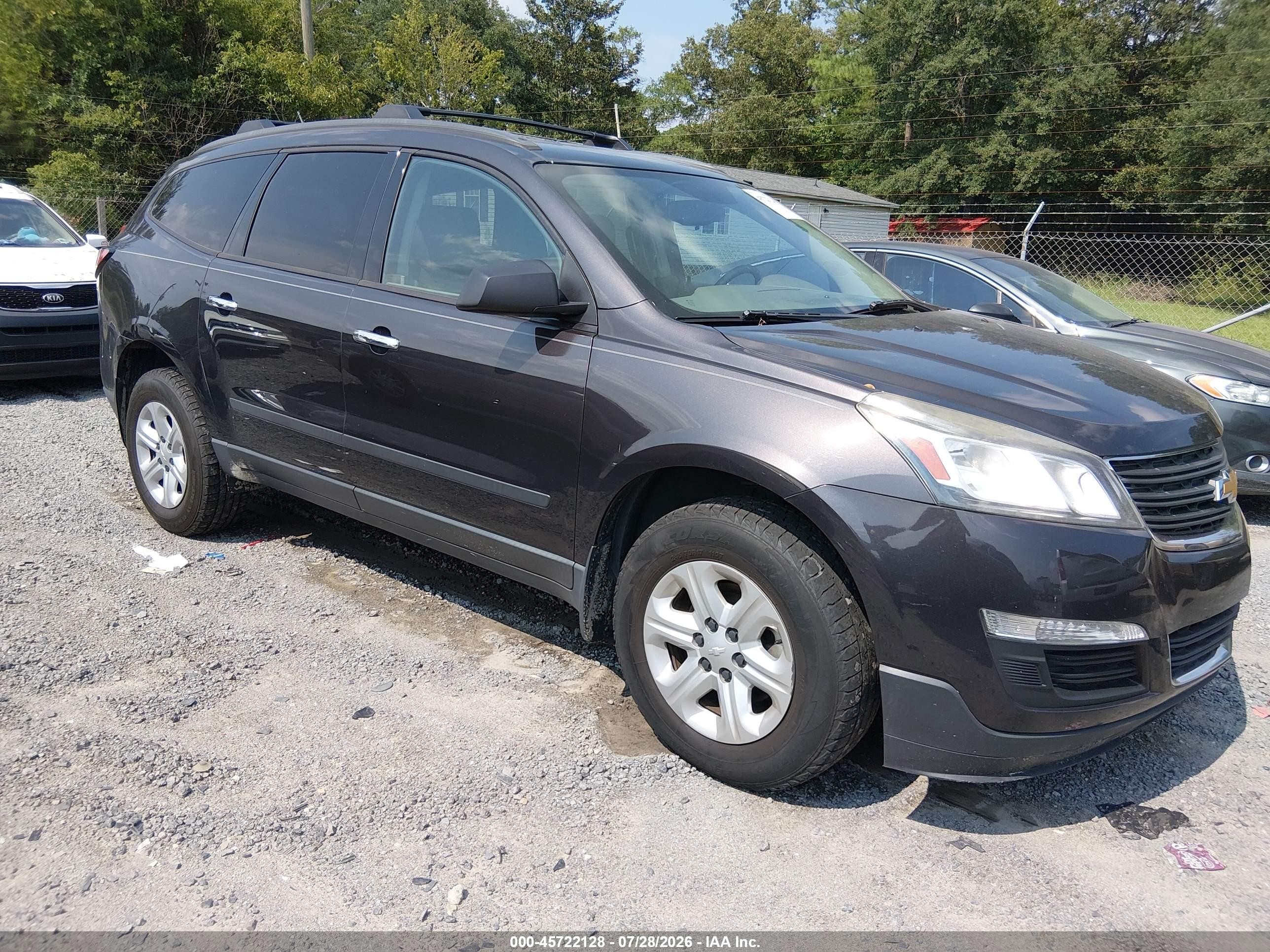 2015 Chevrolet Traverse LS, VIN 1GNKRFED9FJ376591 — Обычный износ