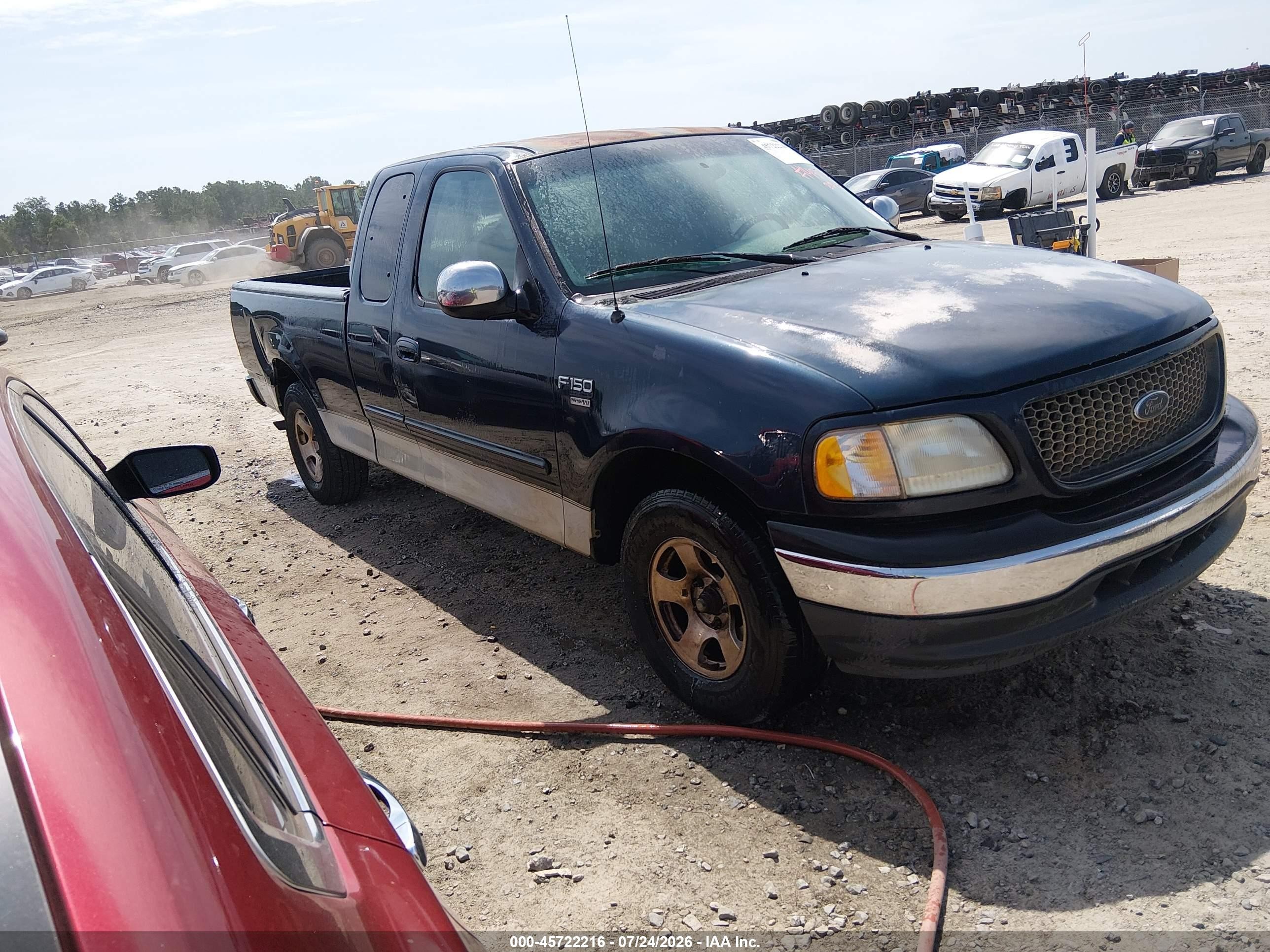 2001 Ford F-150 XL, VIN 1FTRX17W41NB13926 — Normal wear