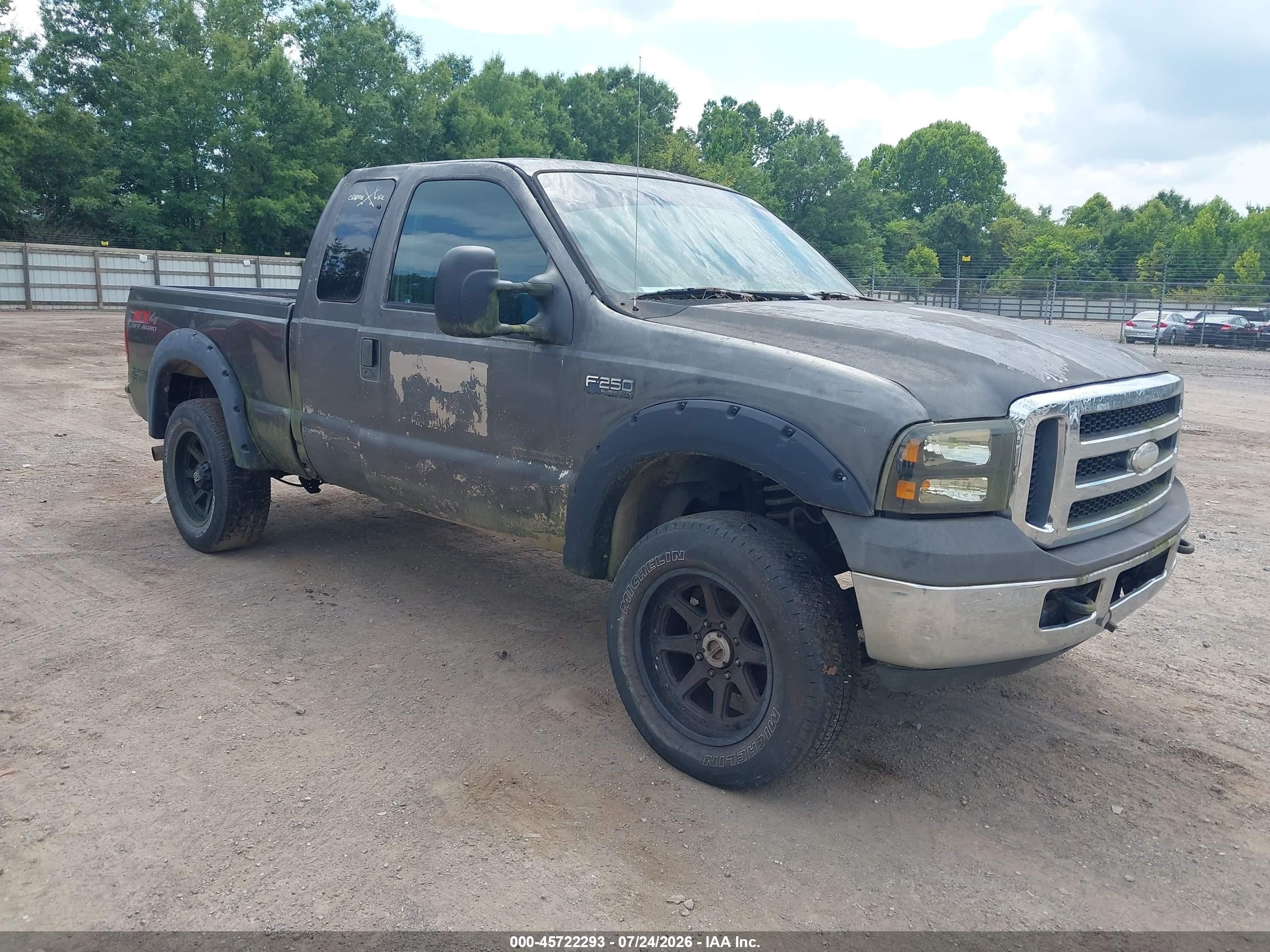 2005 Ford F-250 XL, VIN 1FTSX21P65EA88235 — Normal wear
