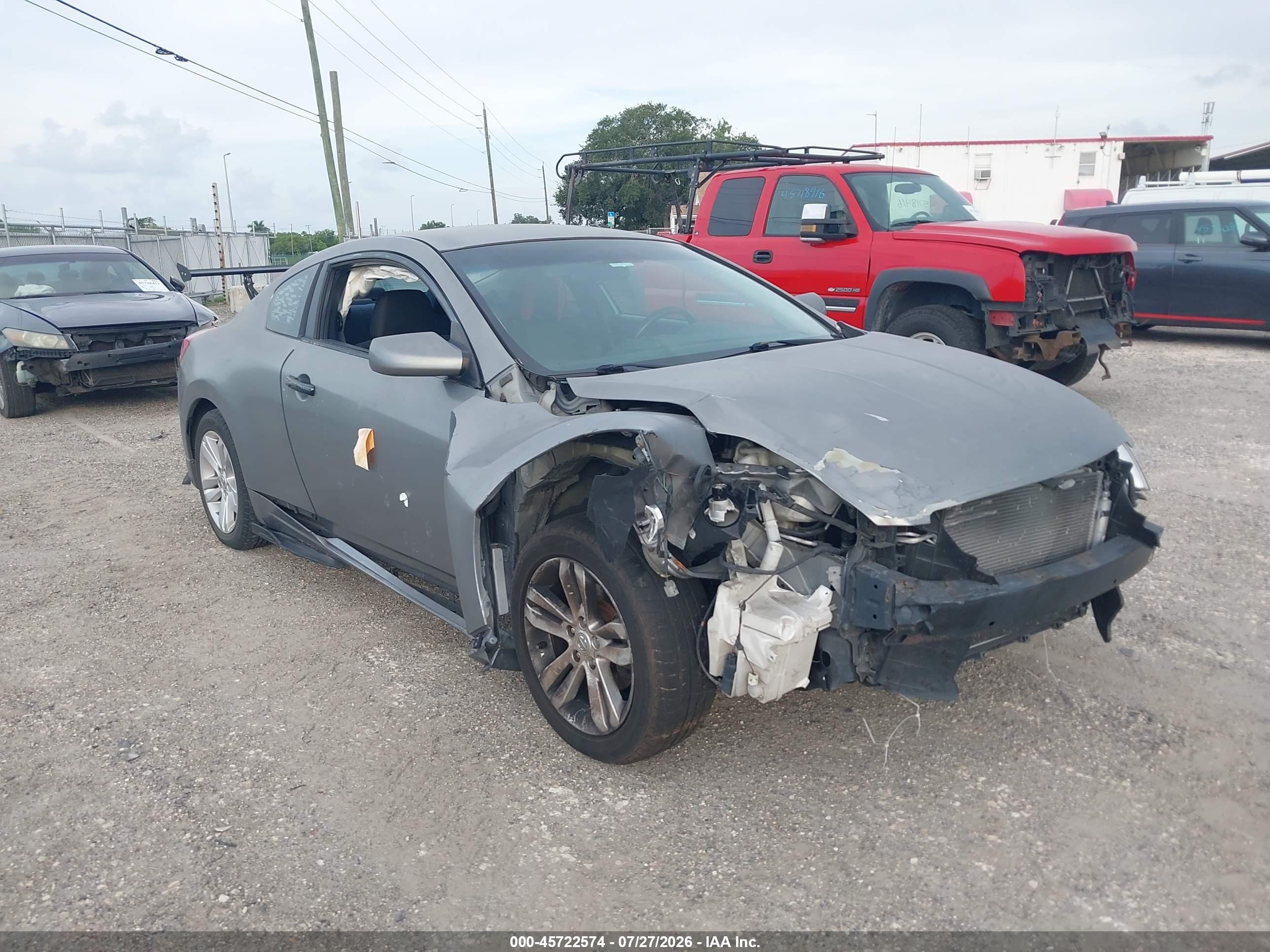 2008 Nissan Altima S, VIN 1N4AL24E38C256713 — Front end