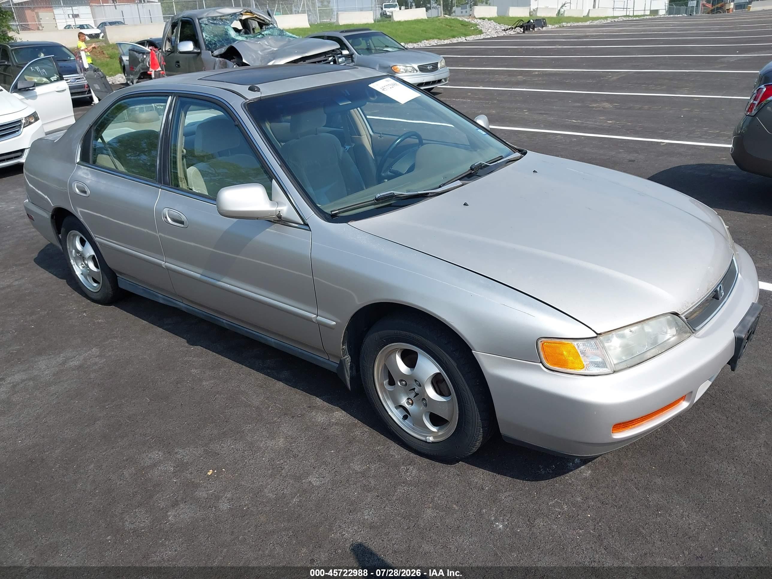 1997 Honda Accord Special Edition, VIN 1HGCD5605VA065841 — Обычный износ