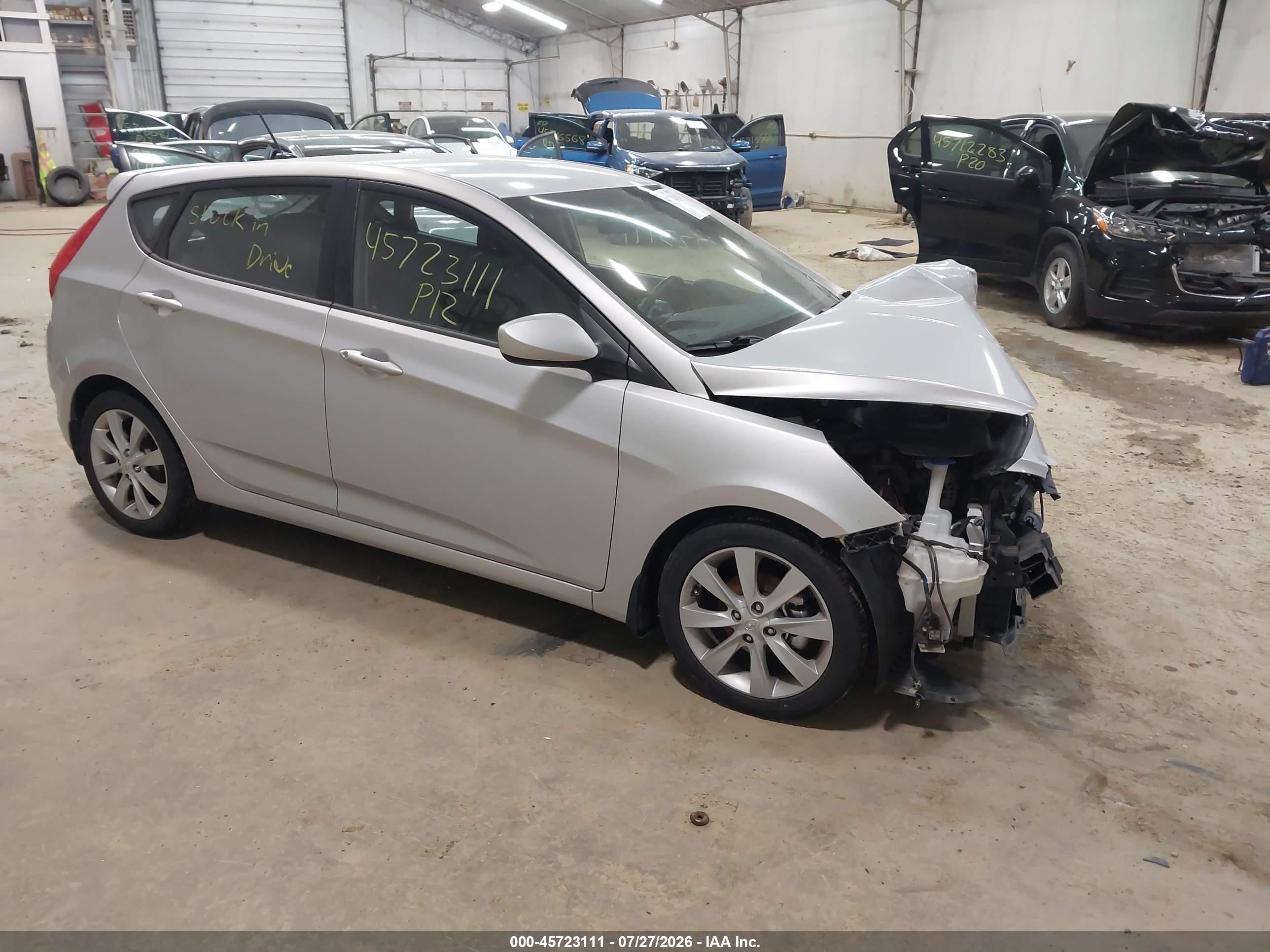 2012 Hyundai Accent SE, VIN KMHCU5AE3CU010748 — Front end