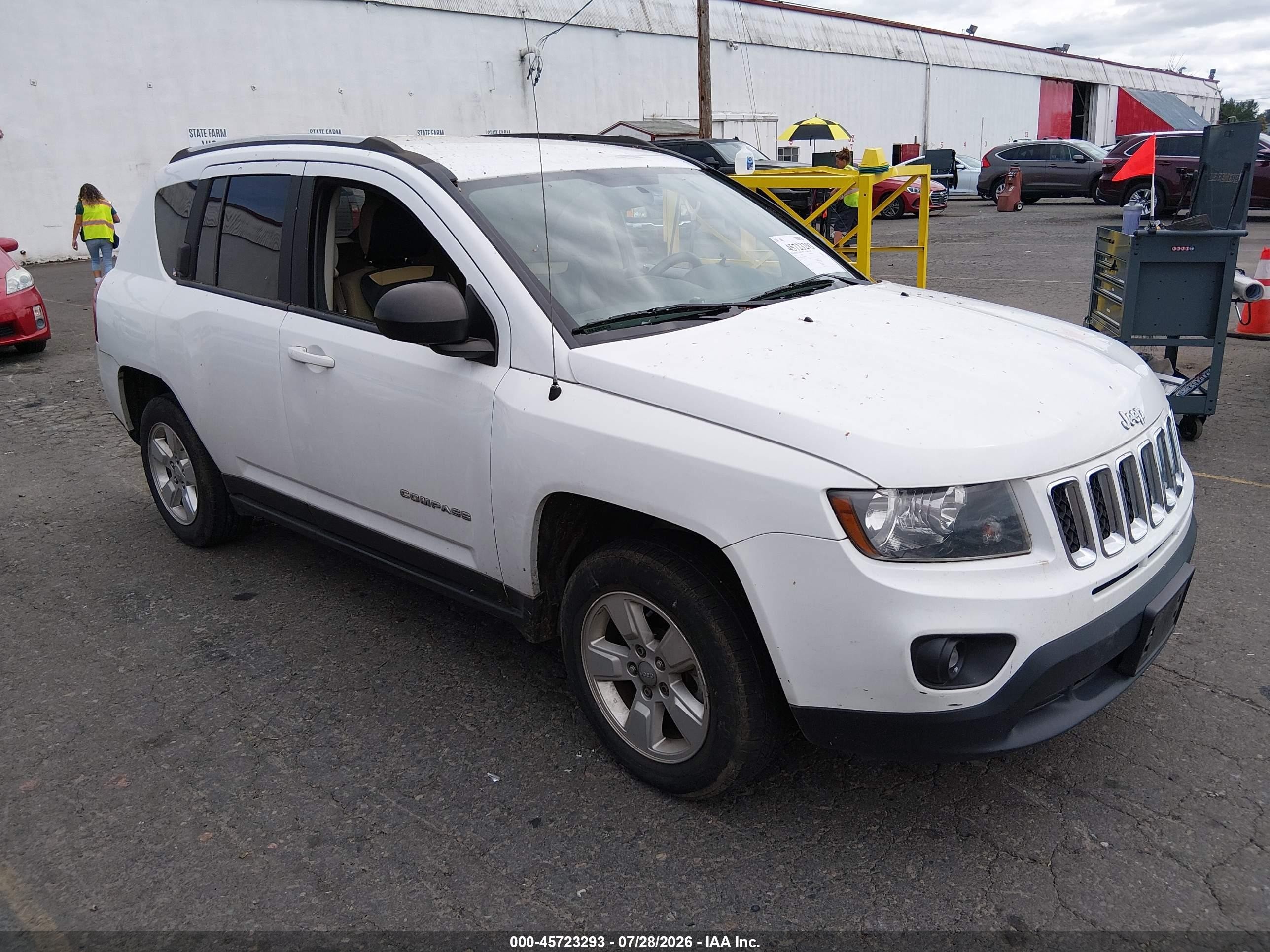 2014 Jeep Compass Altitude, VIN 1C4NJCBA3ED832569 — Обычный износ