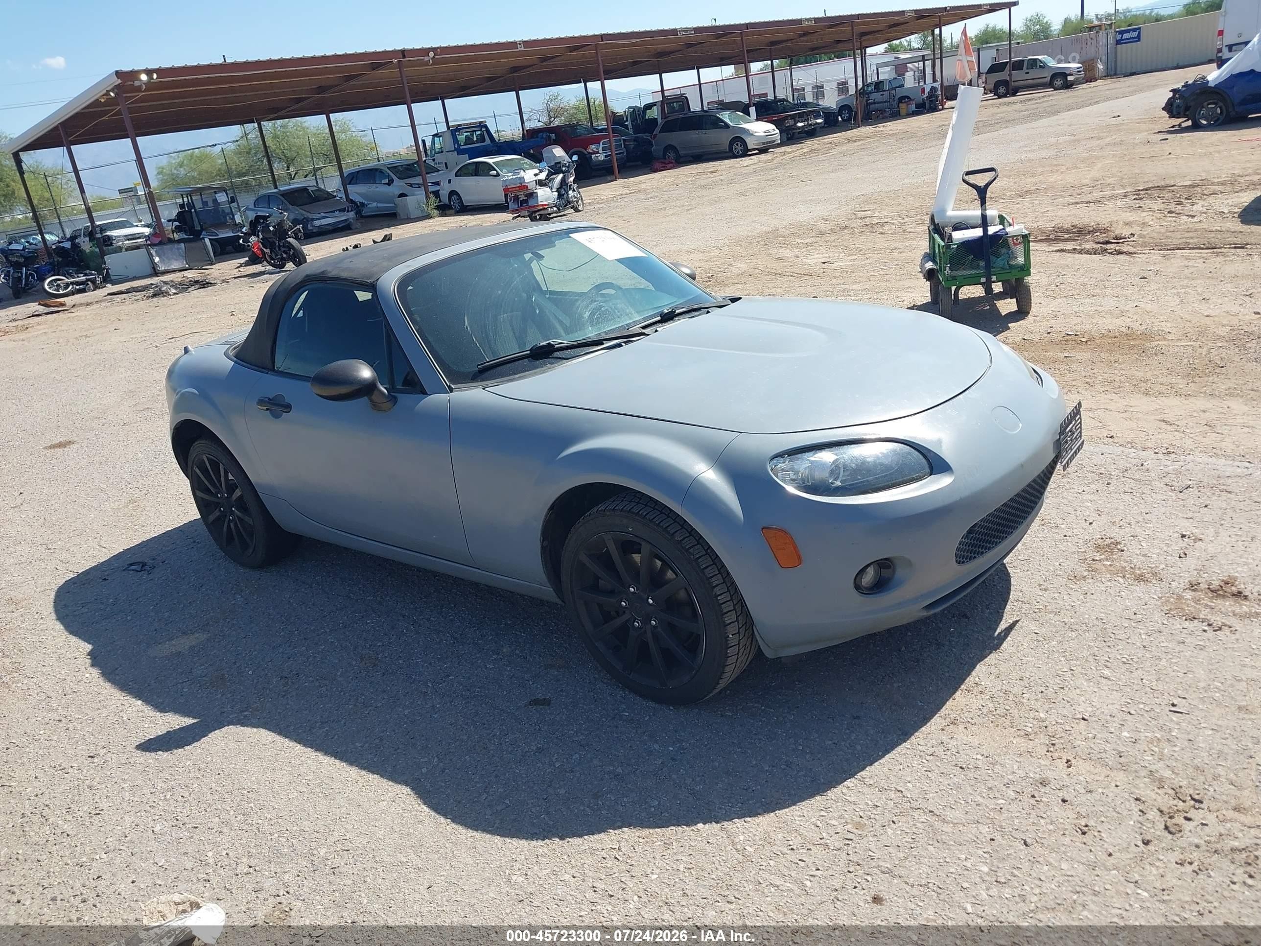 2007 Mazda MX-5 Miata Touring, VIN JM1NC25F970131590 — Normal wear