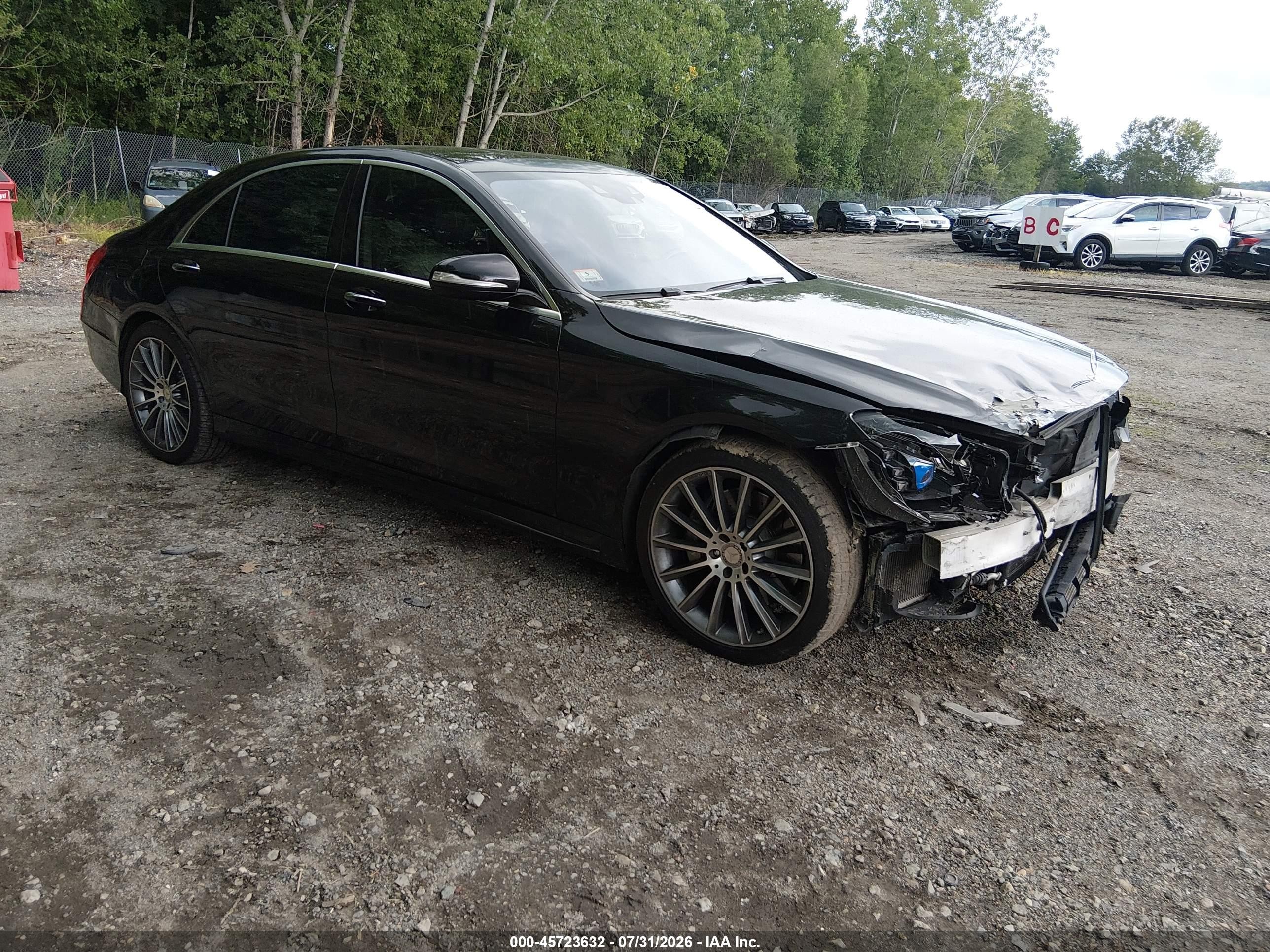 2015 Mercedes-Benz S 550, VIN WDDUG8CB3FA076698 — Перед