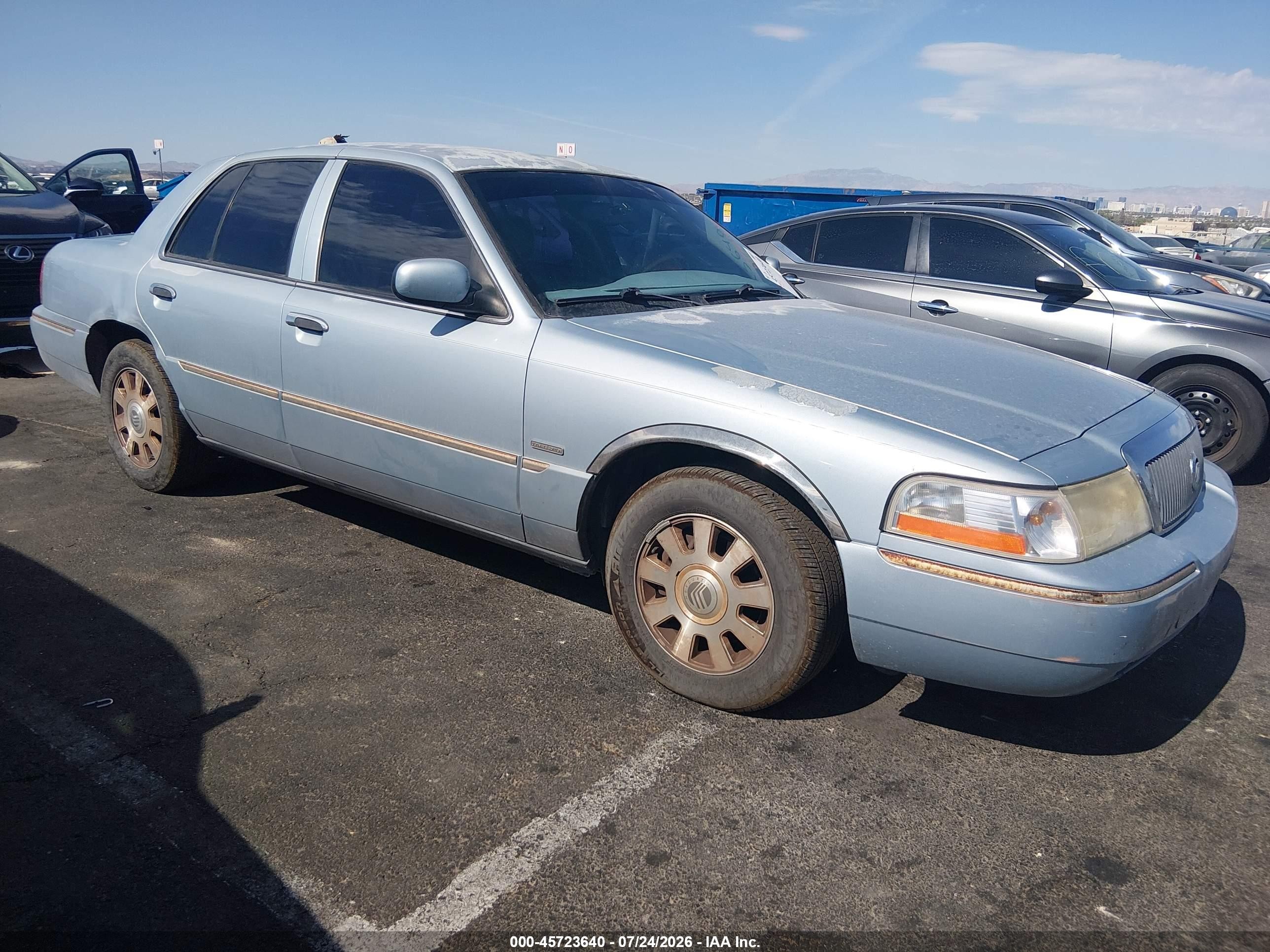 2004 Mercury Grand Marquis LS Premium, VIN 2MEFM75W64X601021 — Normal wear