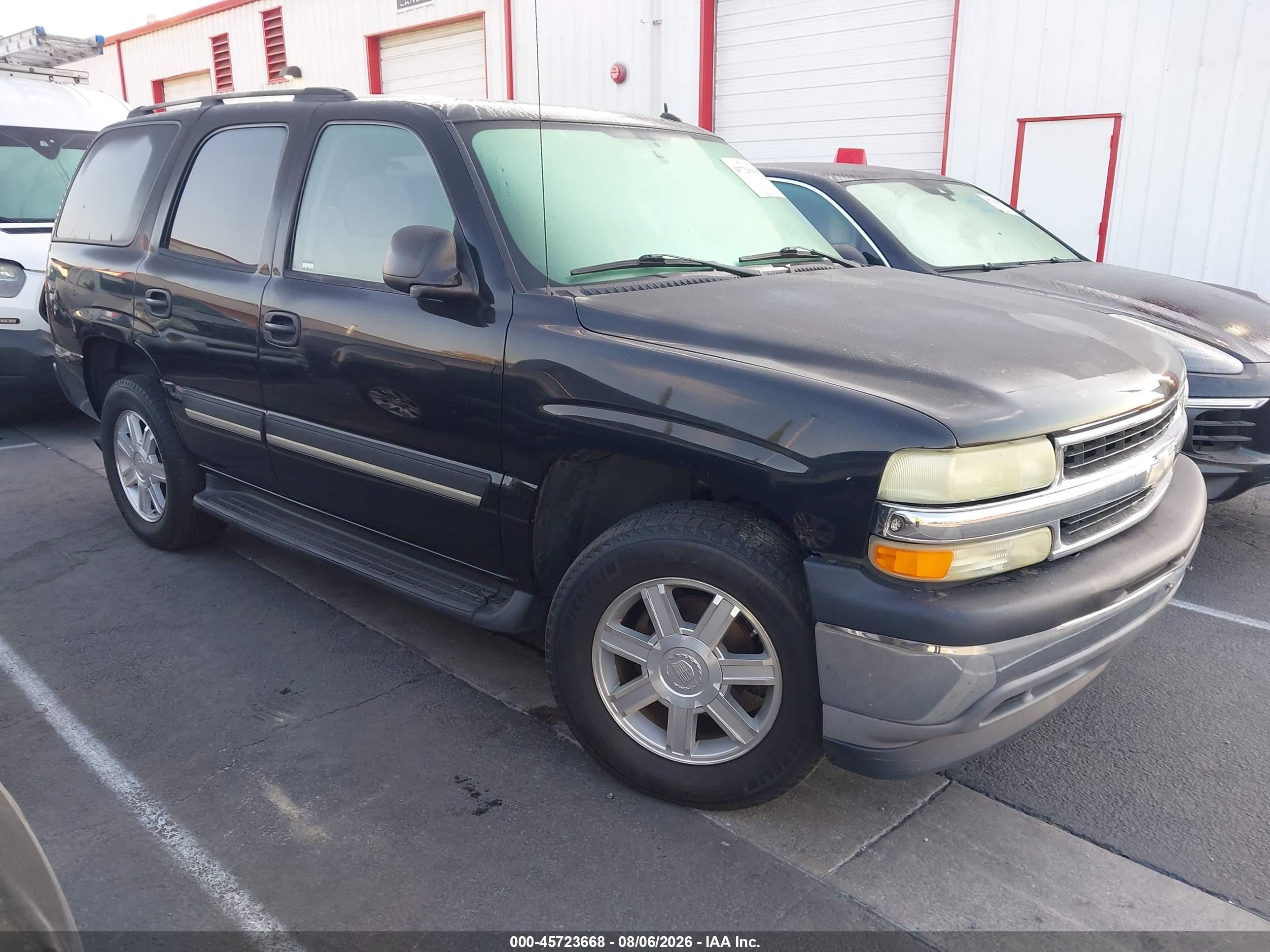 2005 Chevrolet Tahoe LS, VIN 1GNEC13V25R142550 — Зад
