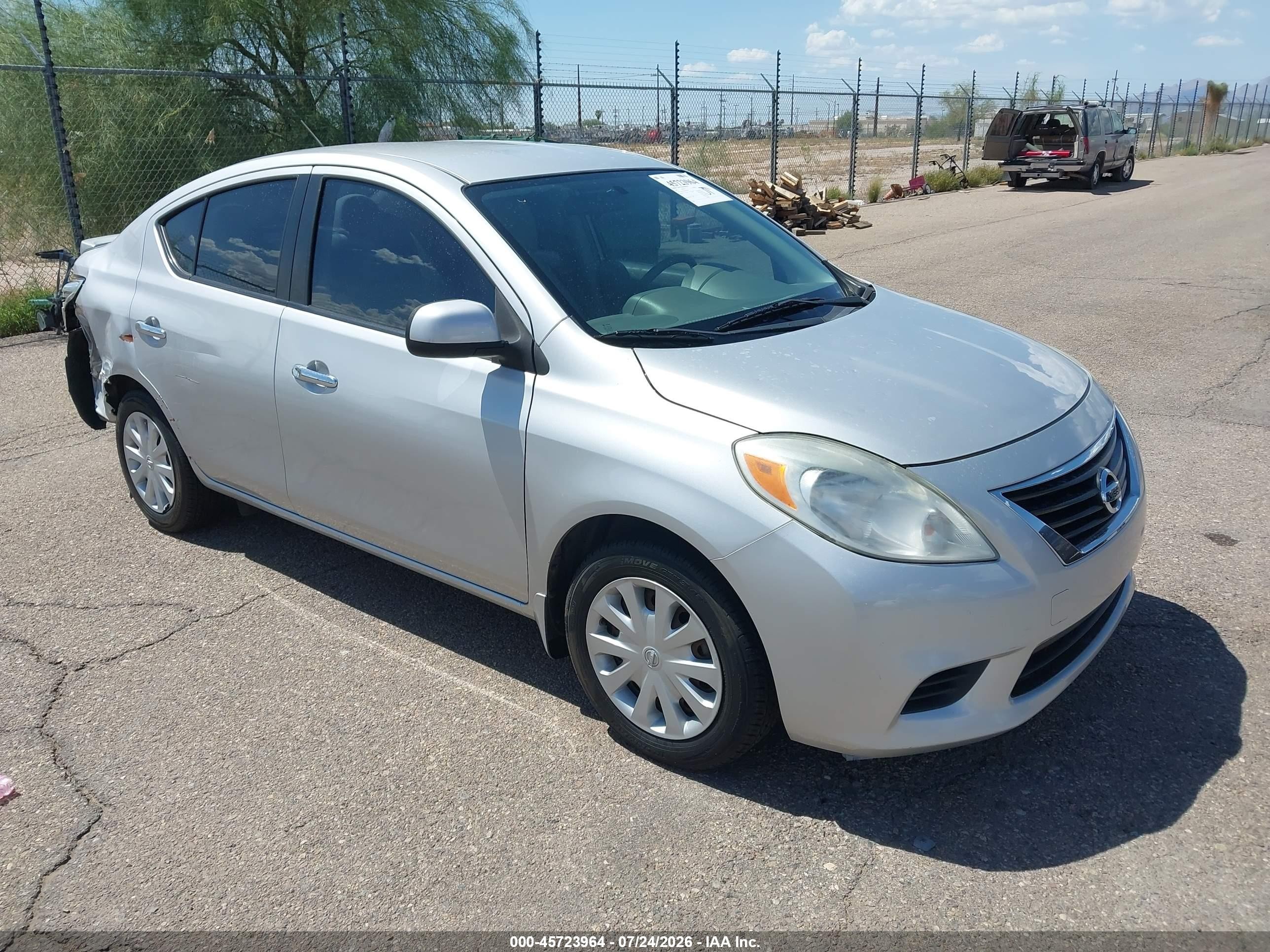 2013 Nissan Versa SV, VIN 3N1CN7AP7DL871346 — Rear end