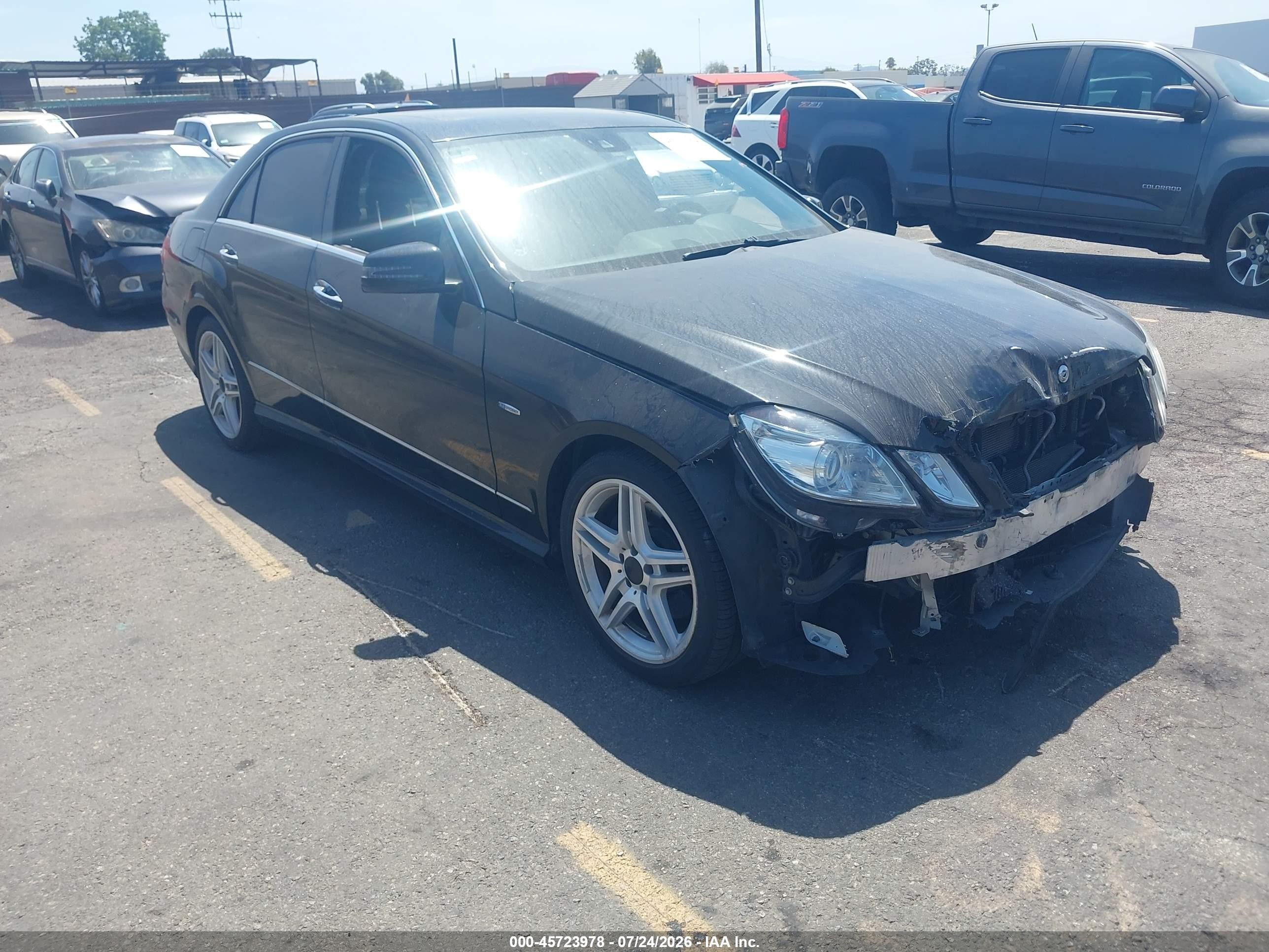 2012 Mercedes-Benz E 350 Luxury, VIN WDDHF5KB5CA588592 — Front end