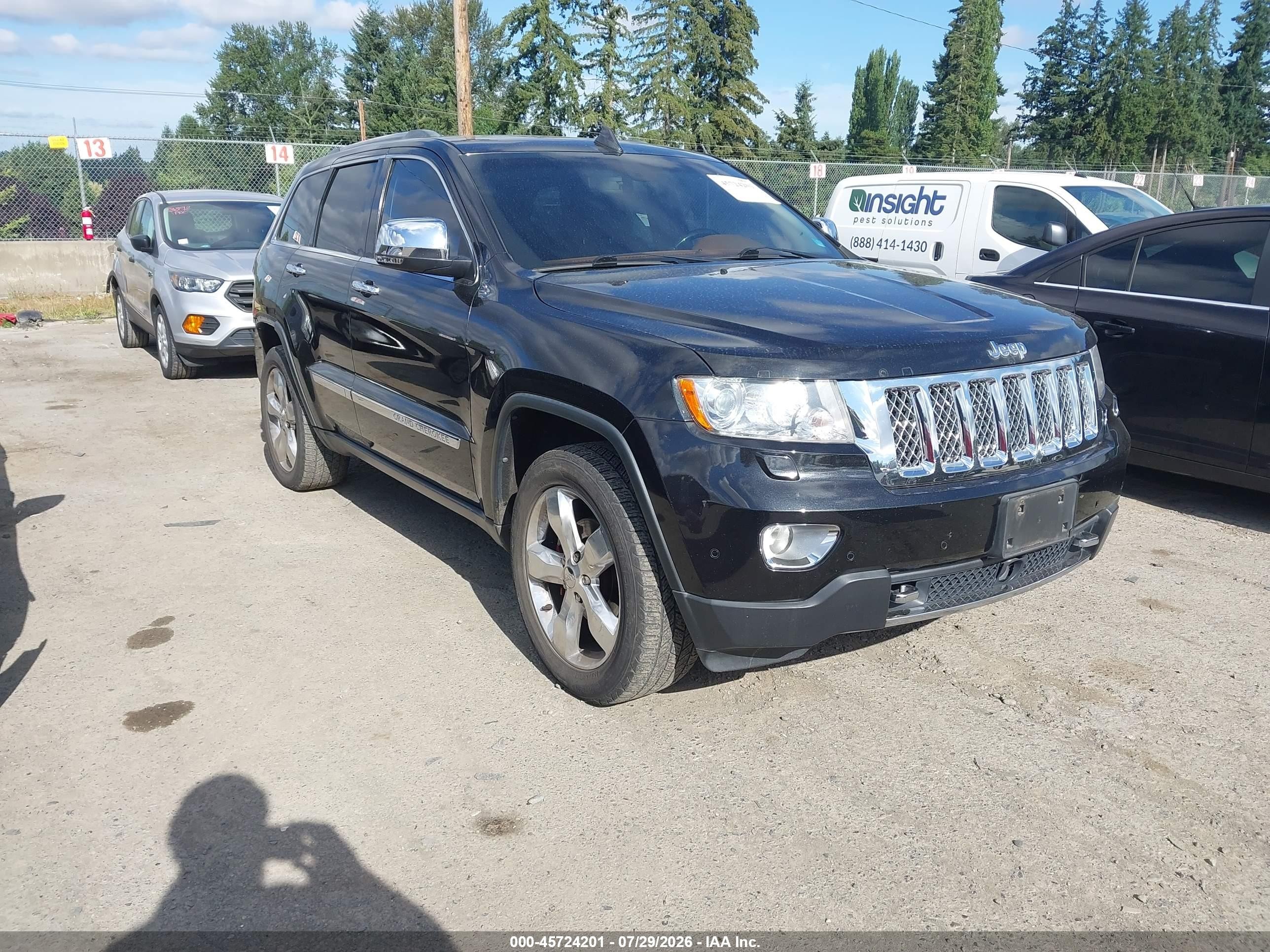 2013 Jeep Grand Cherokee Overland, VIN 1C4RJFCG2DC654504 — Rear end