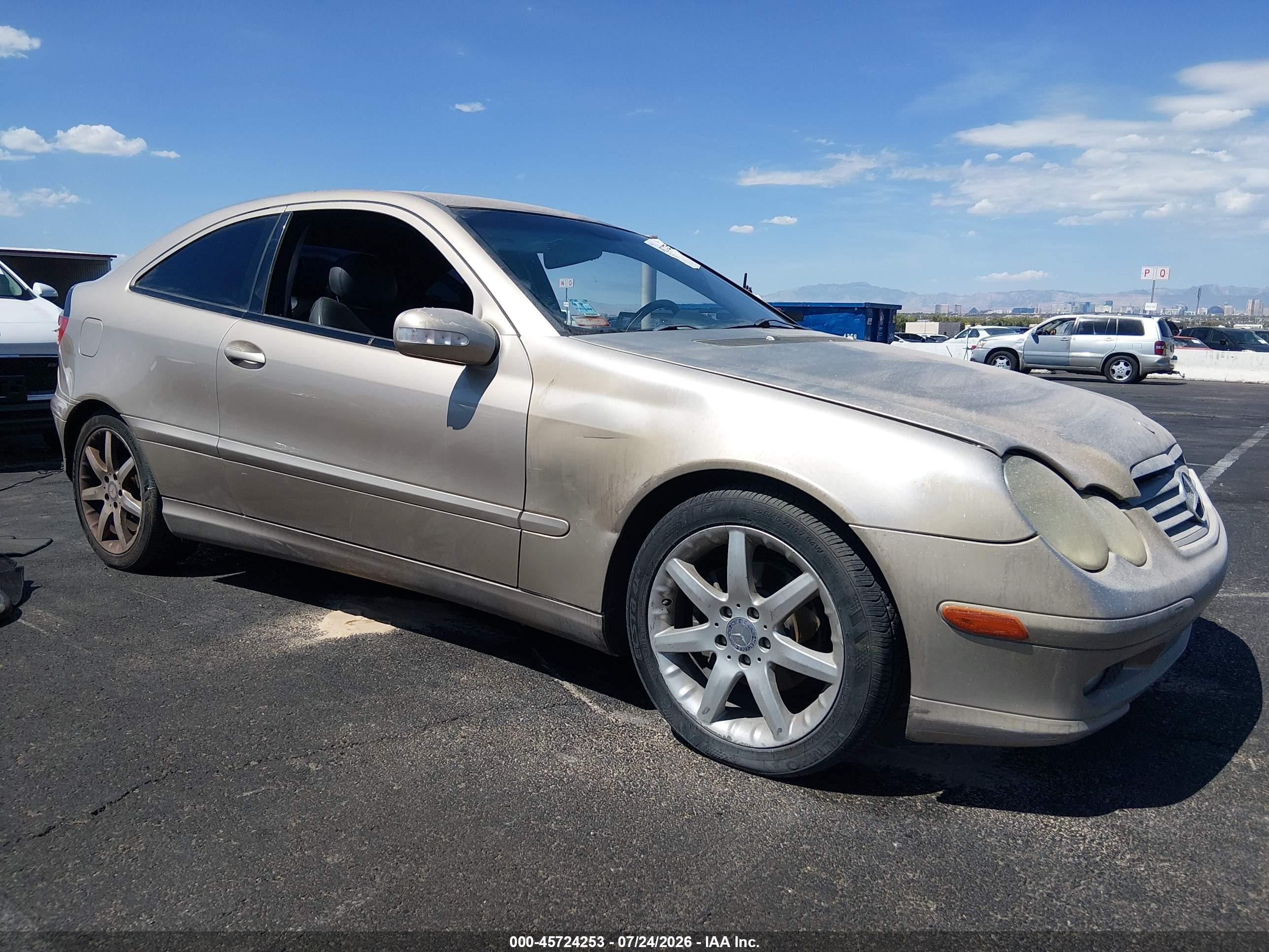 2002 Mercedes-Benz C 230/260/280/320, VIN WDBRN47J22A378170 — Normal wear