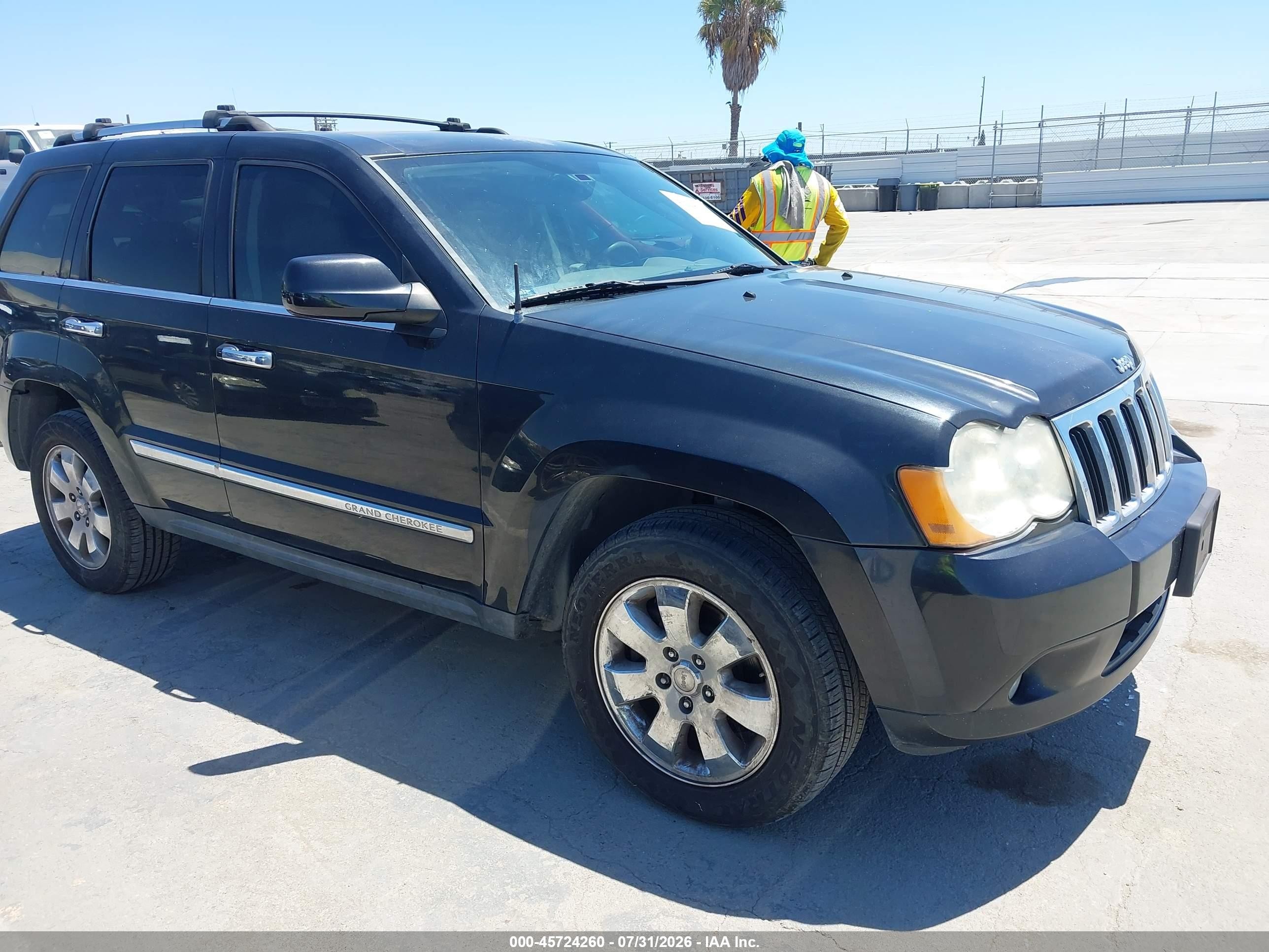 2010 Jeep Grand Cherokee Limited, VIN 1J4RS5GT7AC142483 — Normal wear
