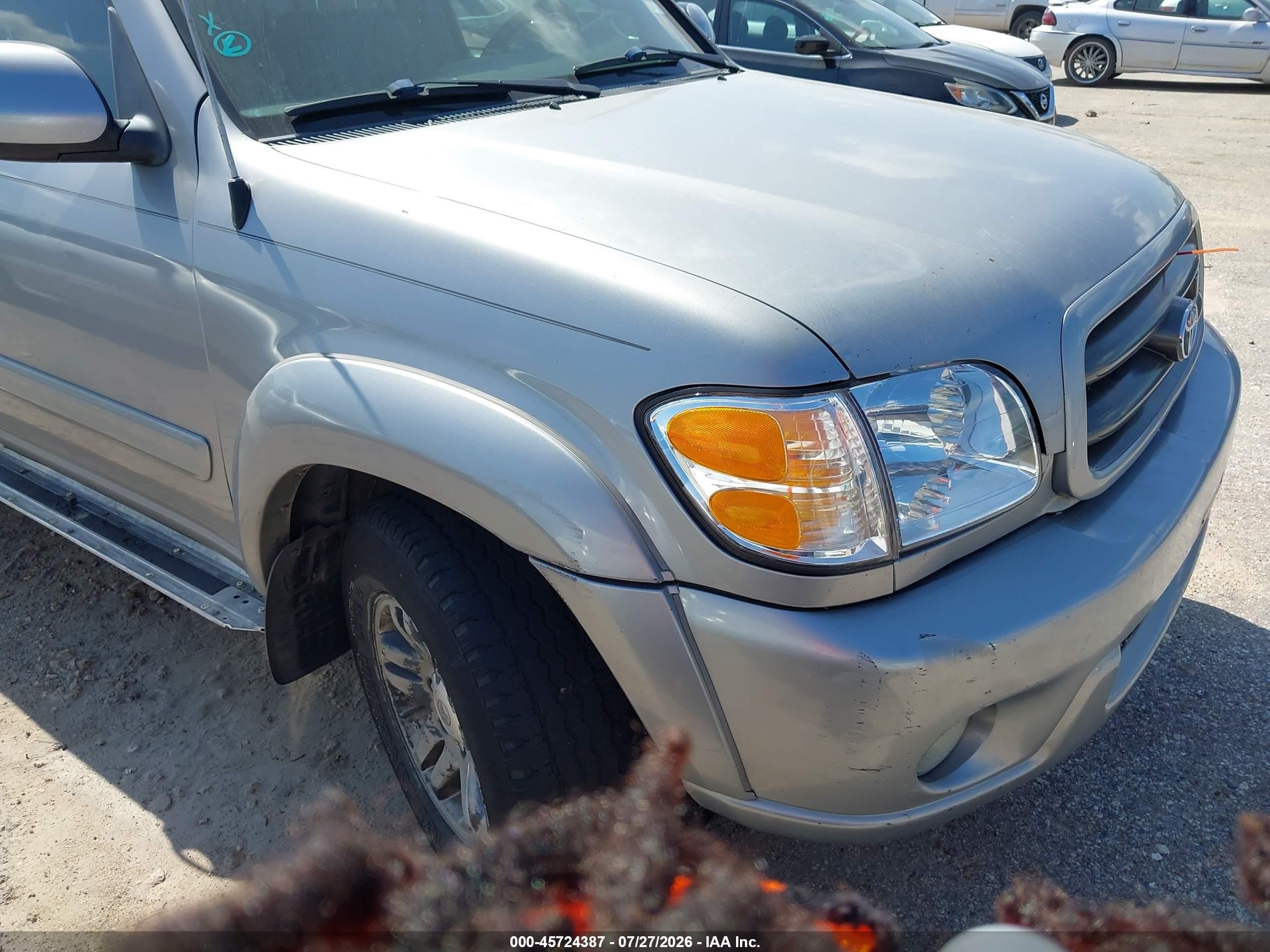 2003 Toyota Sequoia SR5, VIN 5TDZT34A93S195469 — Normal wear