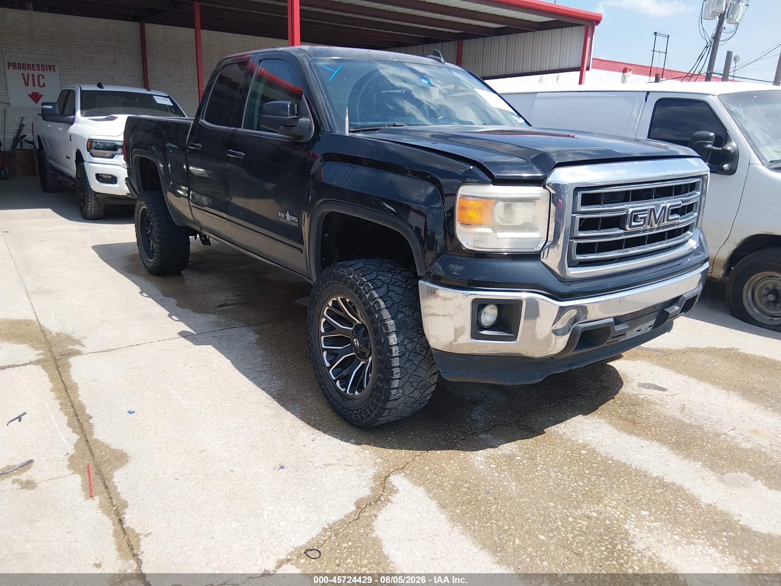 2015 GMC Sierra 1500 SLE, VIN 1GTR1UEH2FZ153610 — Normal wear