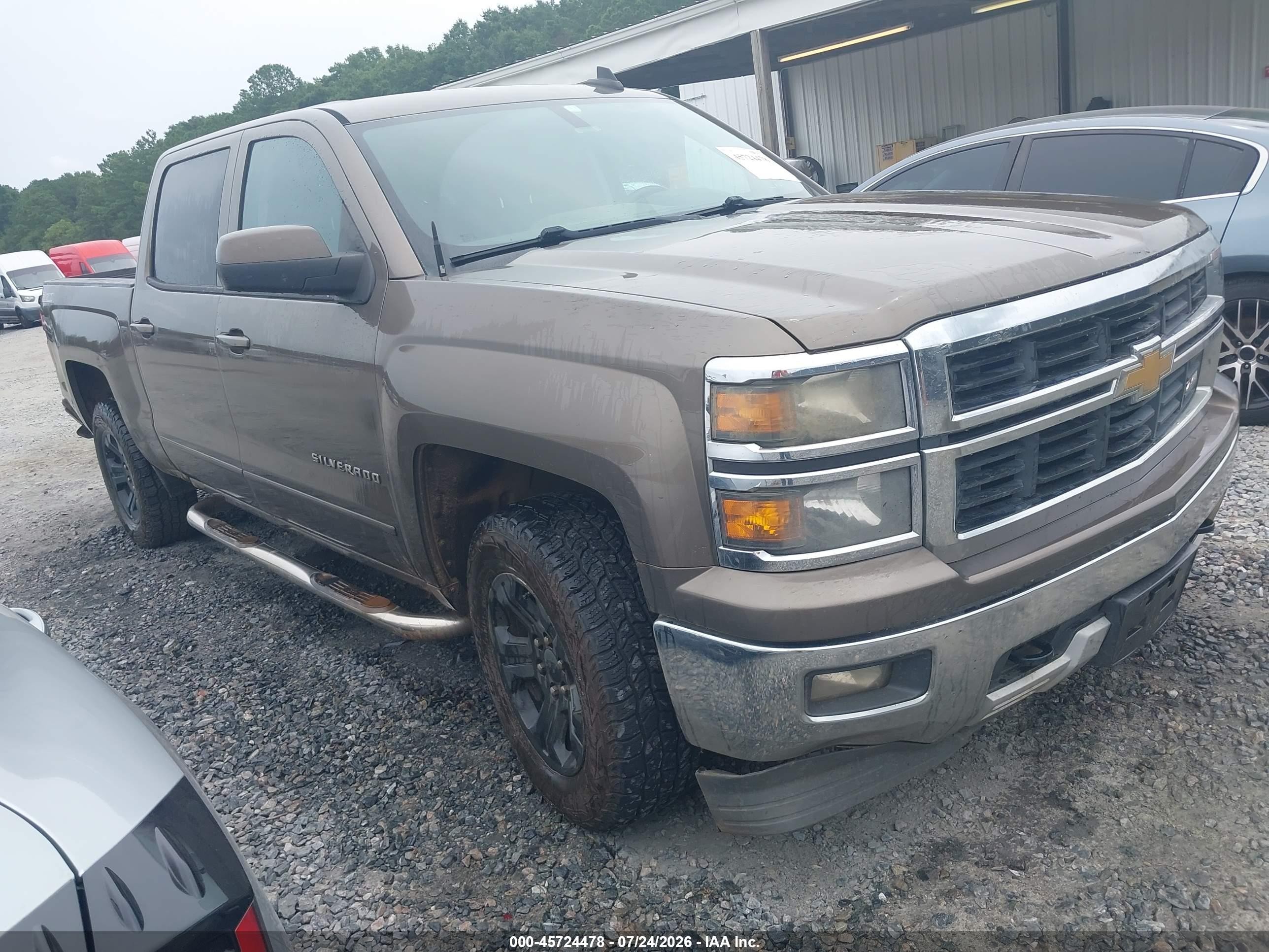 2015 Chevrolet Silverado 1500 LT, VIN 3GCUKREC8FG107028 — Normal wear