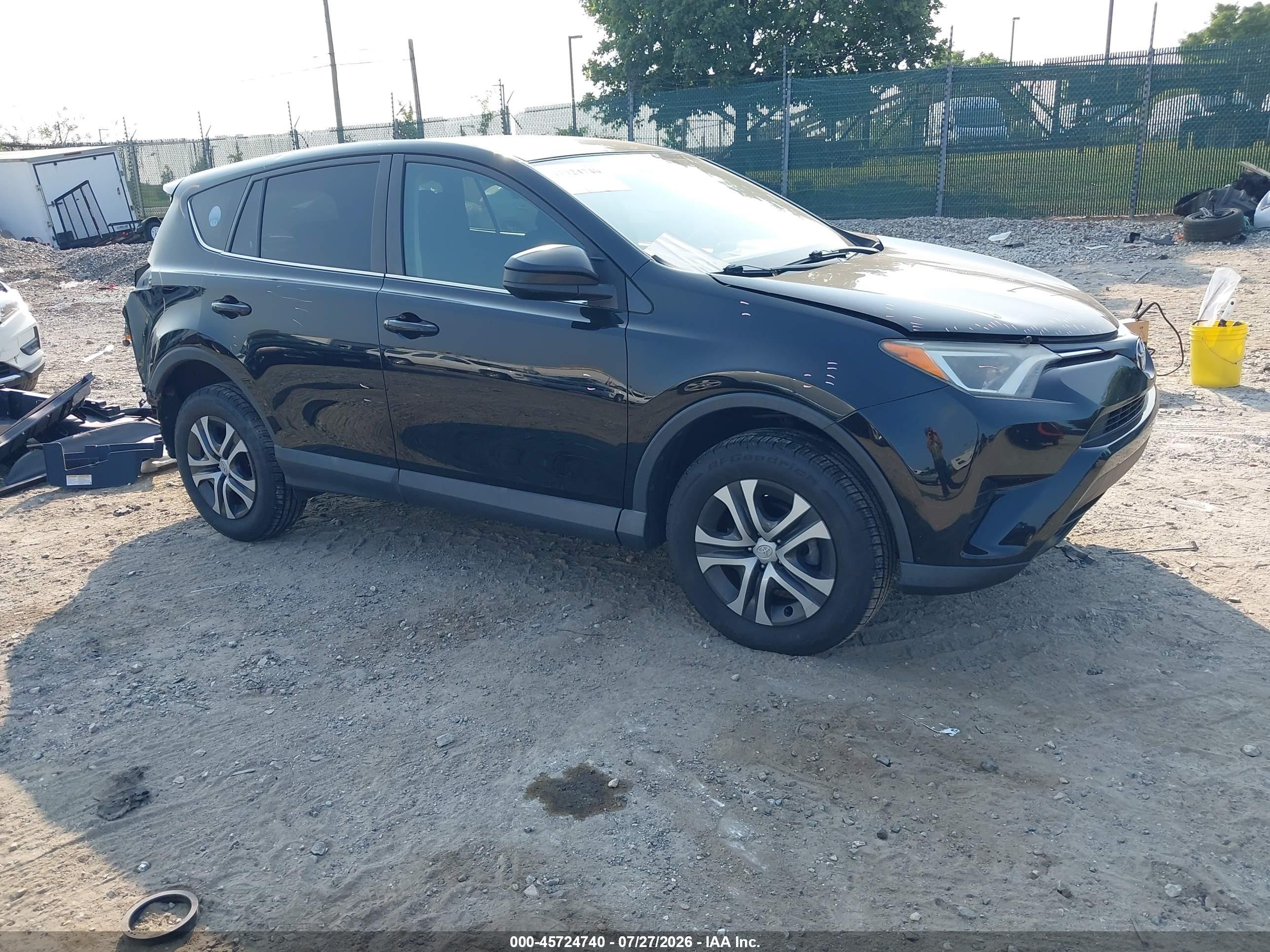 2016 Toyota RAV4 LE, VIN 2T3BFREV2GW504815 — Rear end