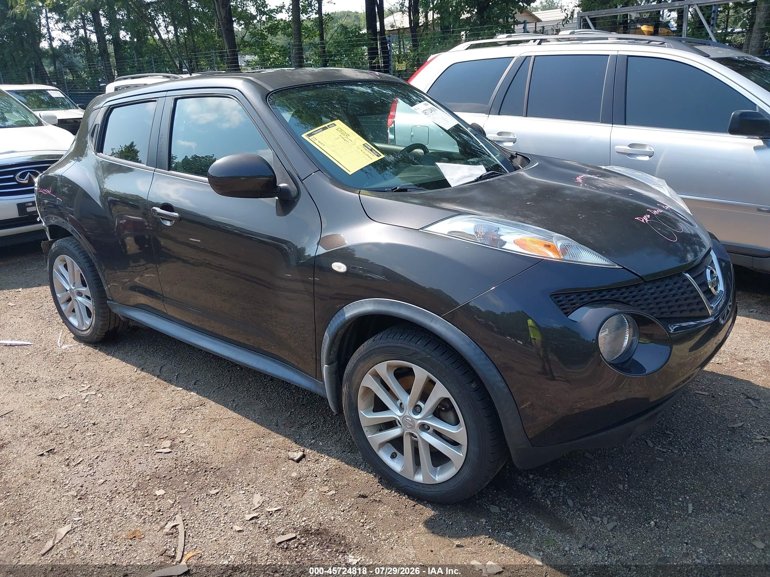 2011 Nissan Juke S, VIN JN8AF5MR8BT018017 — Rear end