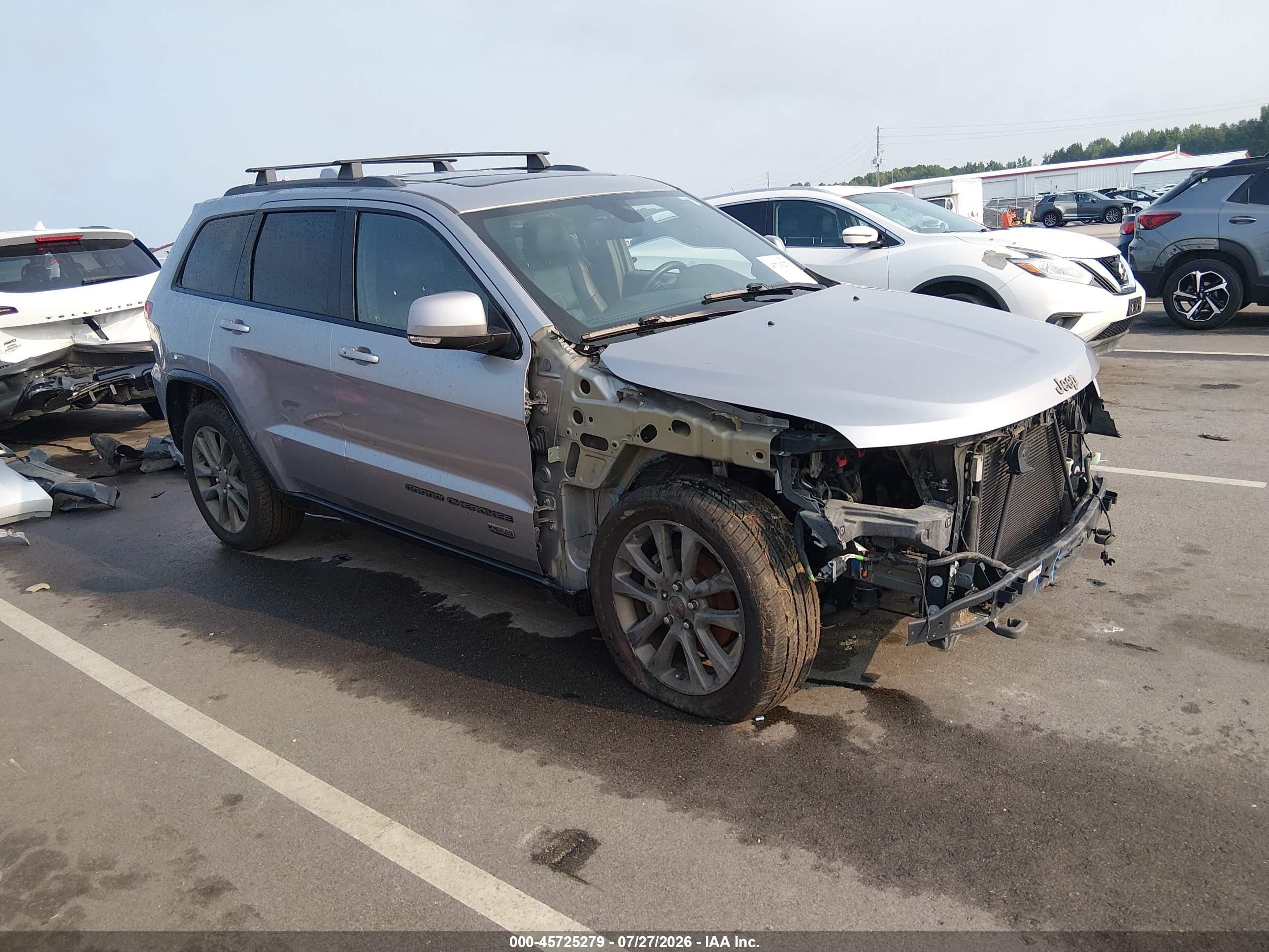 2016 Jeep Grand Cherokee Limited, VIN 1C4RJEBG8GC428600 — Front end