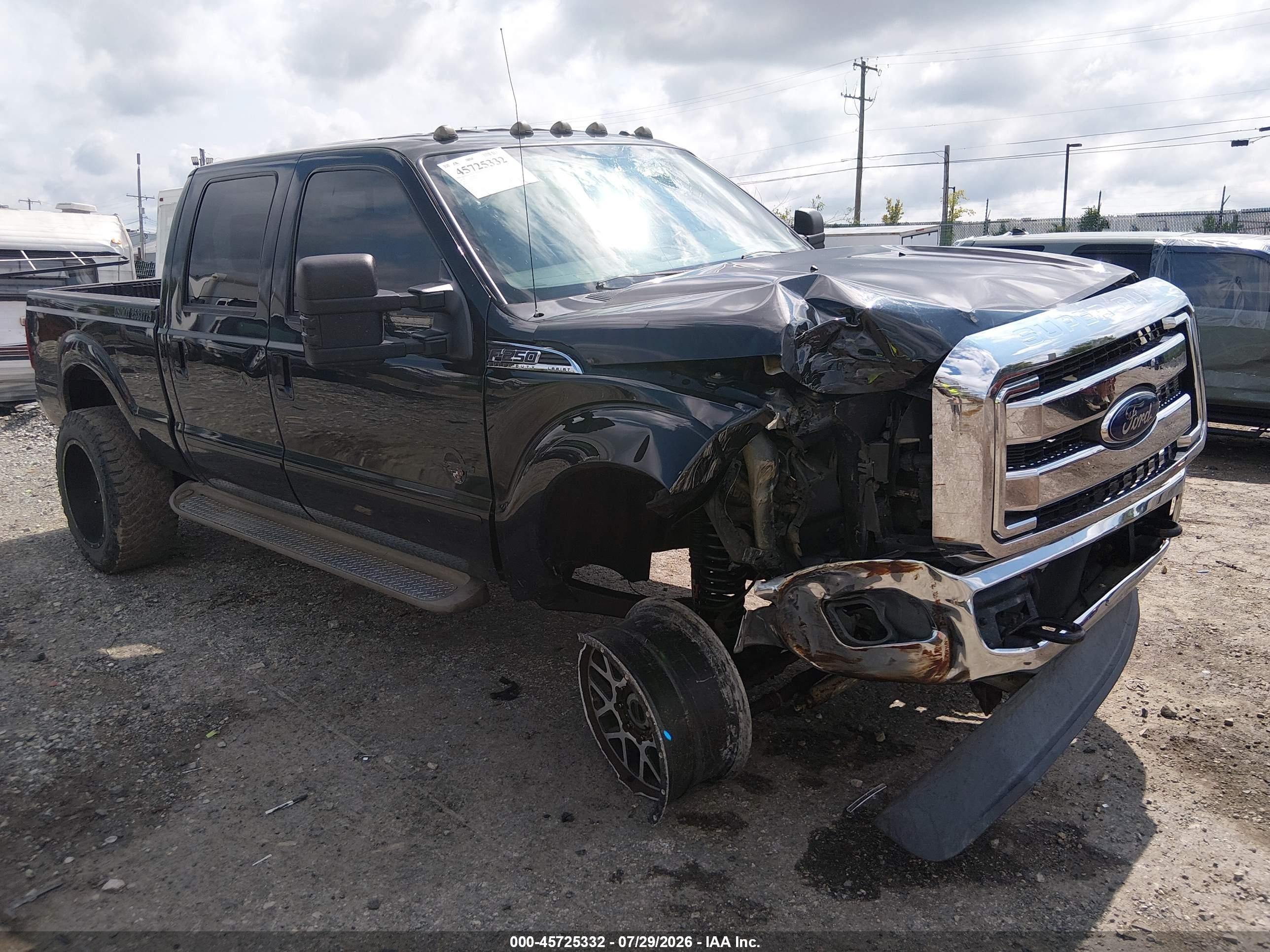 2014 Ford F-250 Platinum, VIN 1FT7W2BT9EEB59125 — Front end