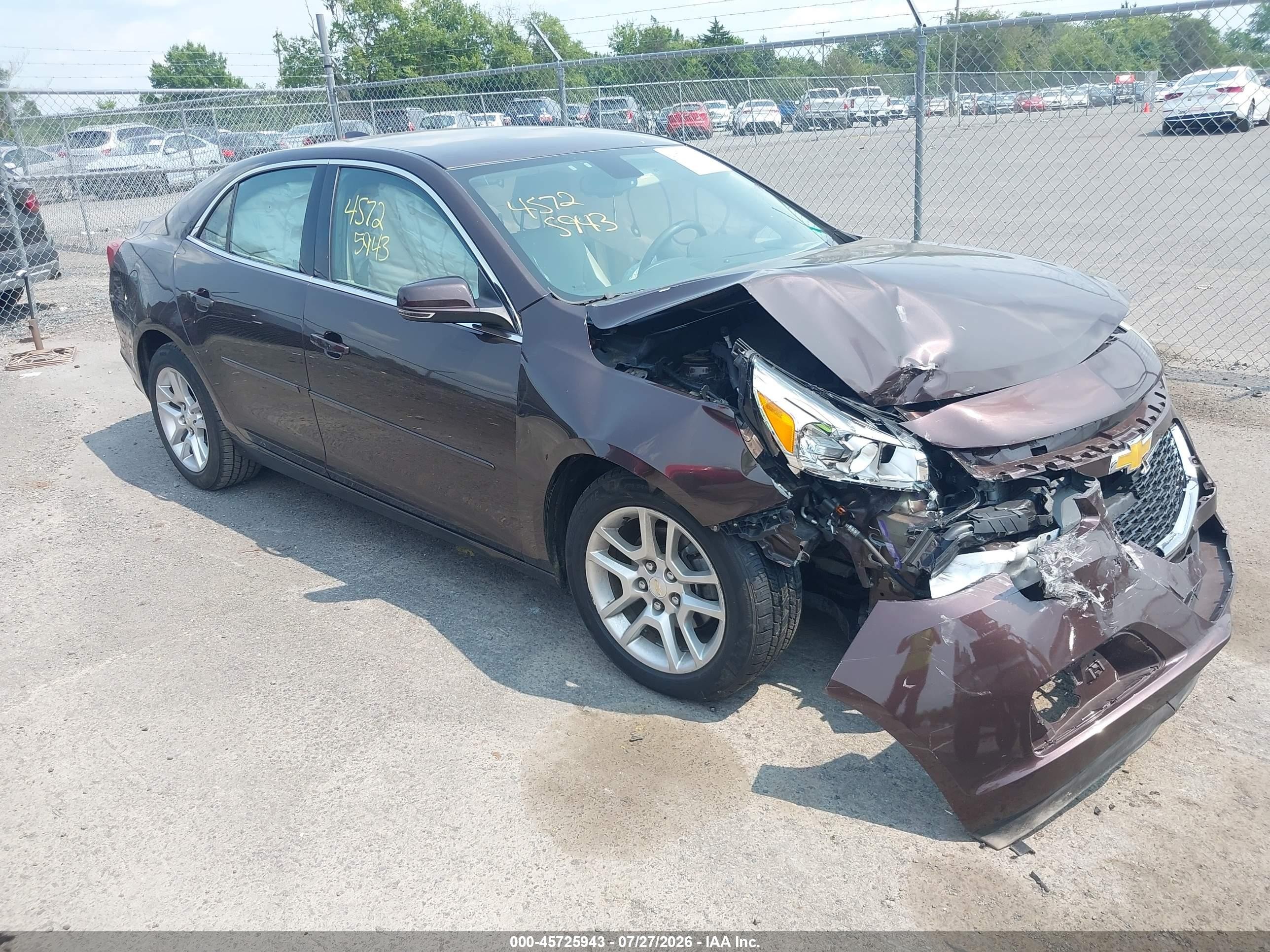 2015 Chevrolet Malibu LT, VIN 1G11C5SL7FF168216 — Front end