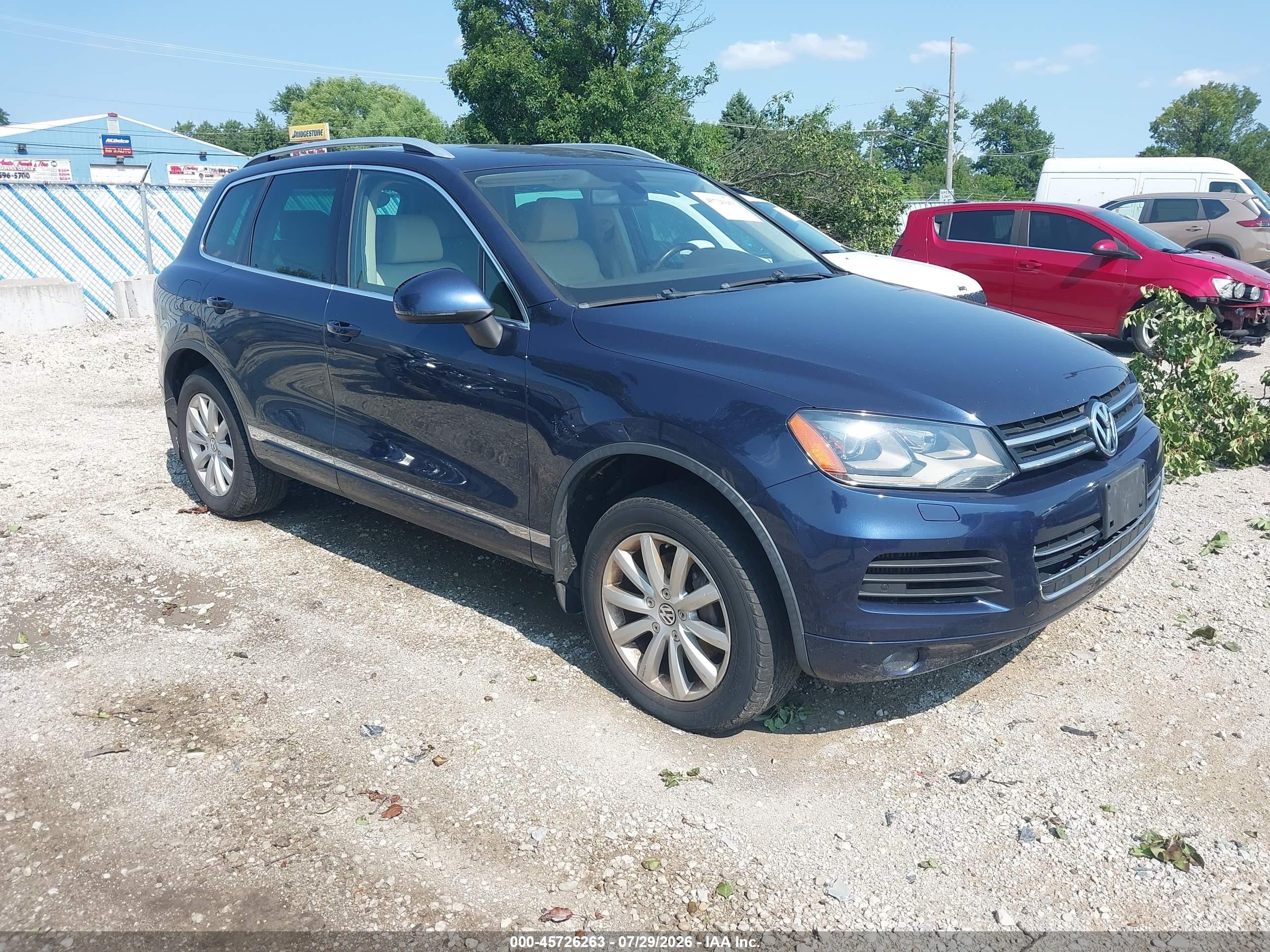 2012 Volkswagen Touareg Sport, VIN WVGFK9BP9CD000543 — Normal wear