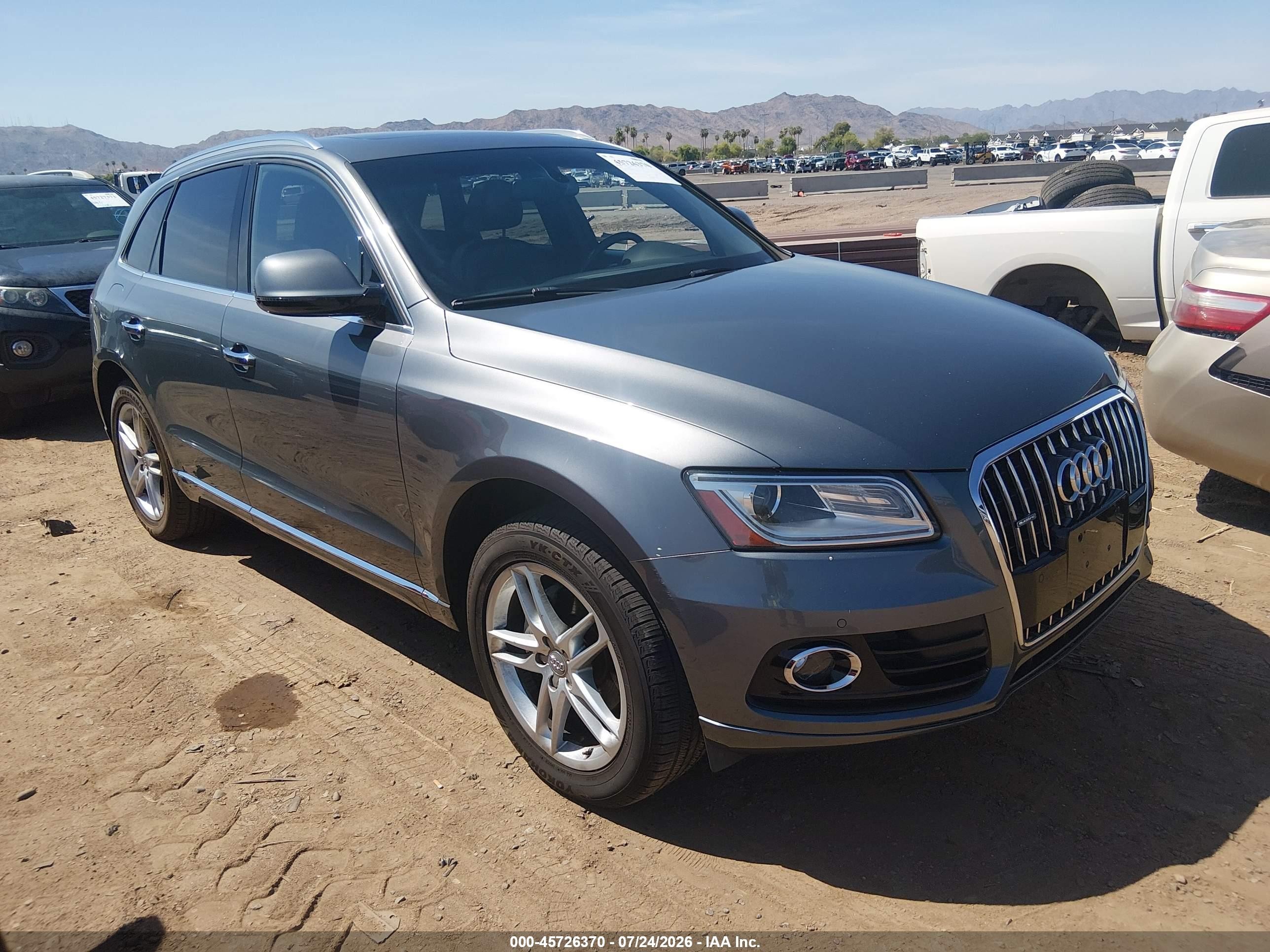 2016 Audi Q5 Premium Plus, VIN WA1L2AFP1GA130515 — Normal wear