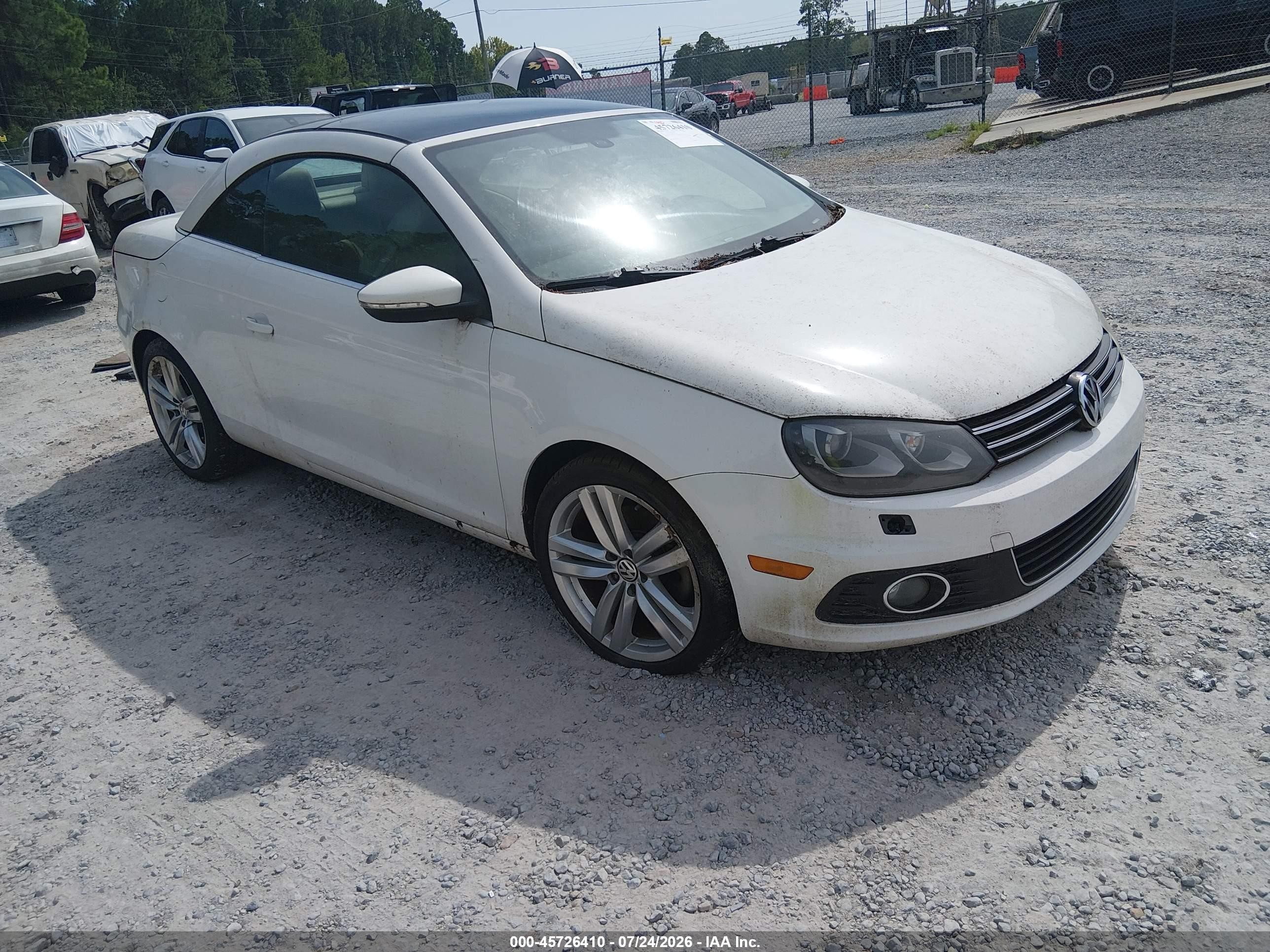 2014 Volkswagen Eos Executive, VIN WVWFW8AH8EV006134 — Normal wear