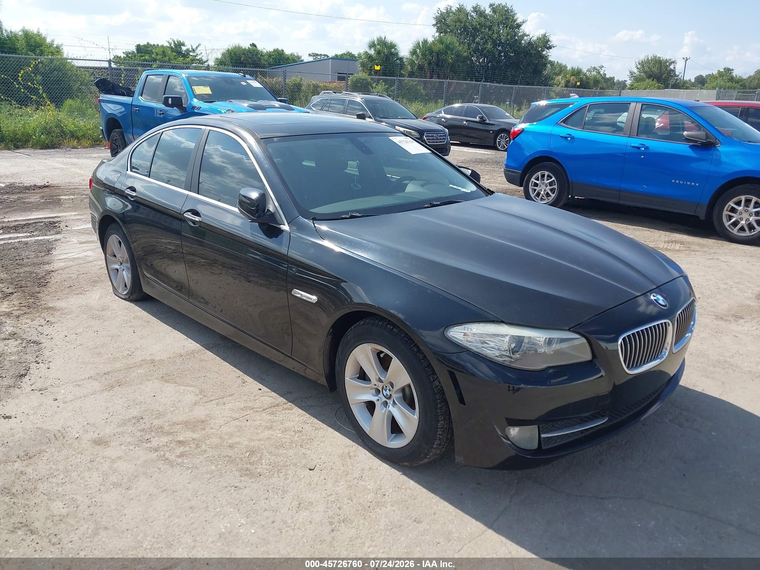 2011 BMW 5 Series 528i, VIN WBAFR1C55BC748271 — Normal wear