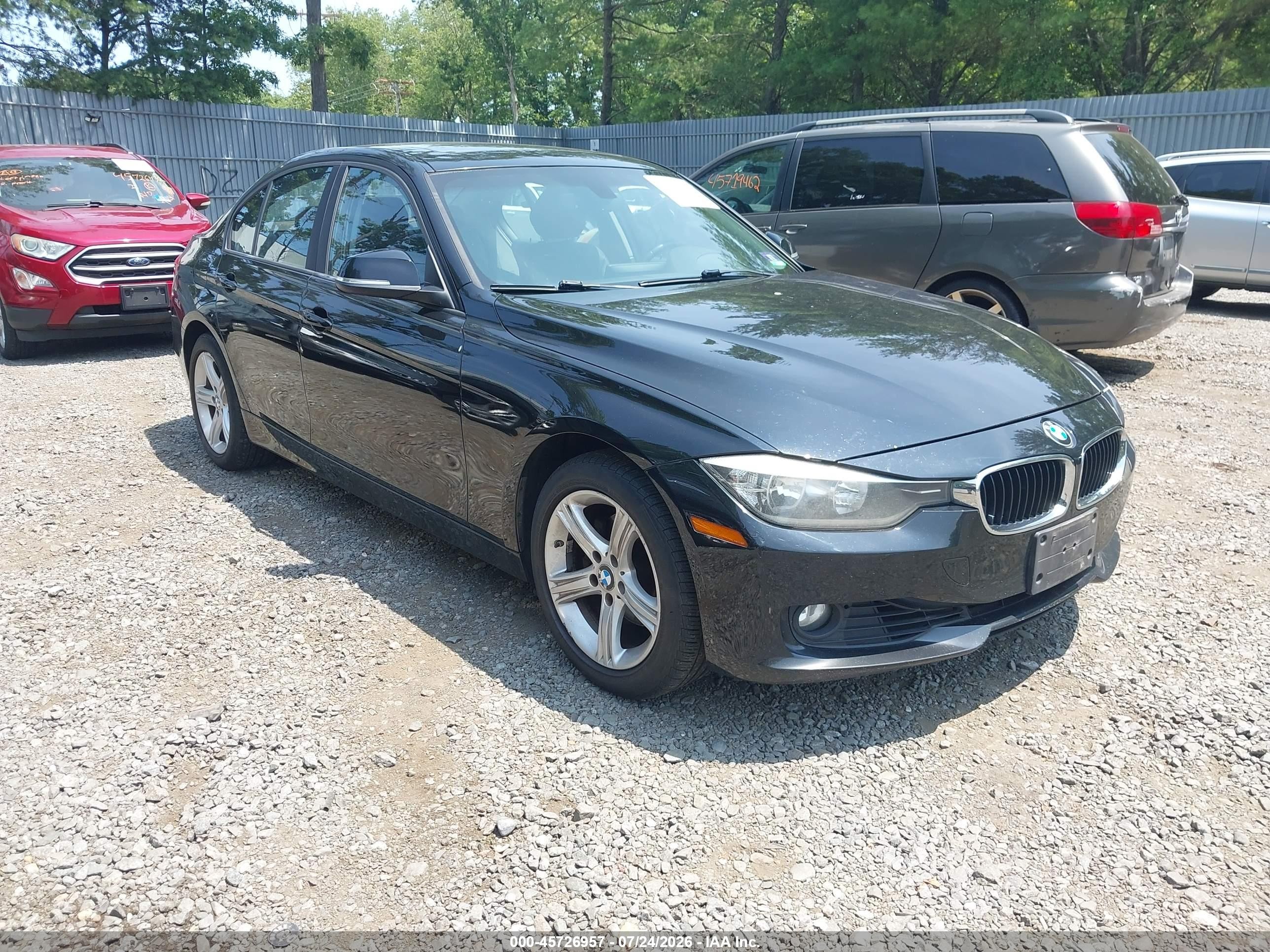 2015 BMW 3 Series 328i xDrive, VIN WBA3B5C52FF960029 — Normal wear